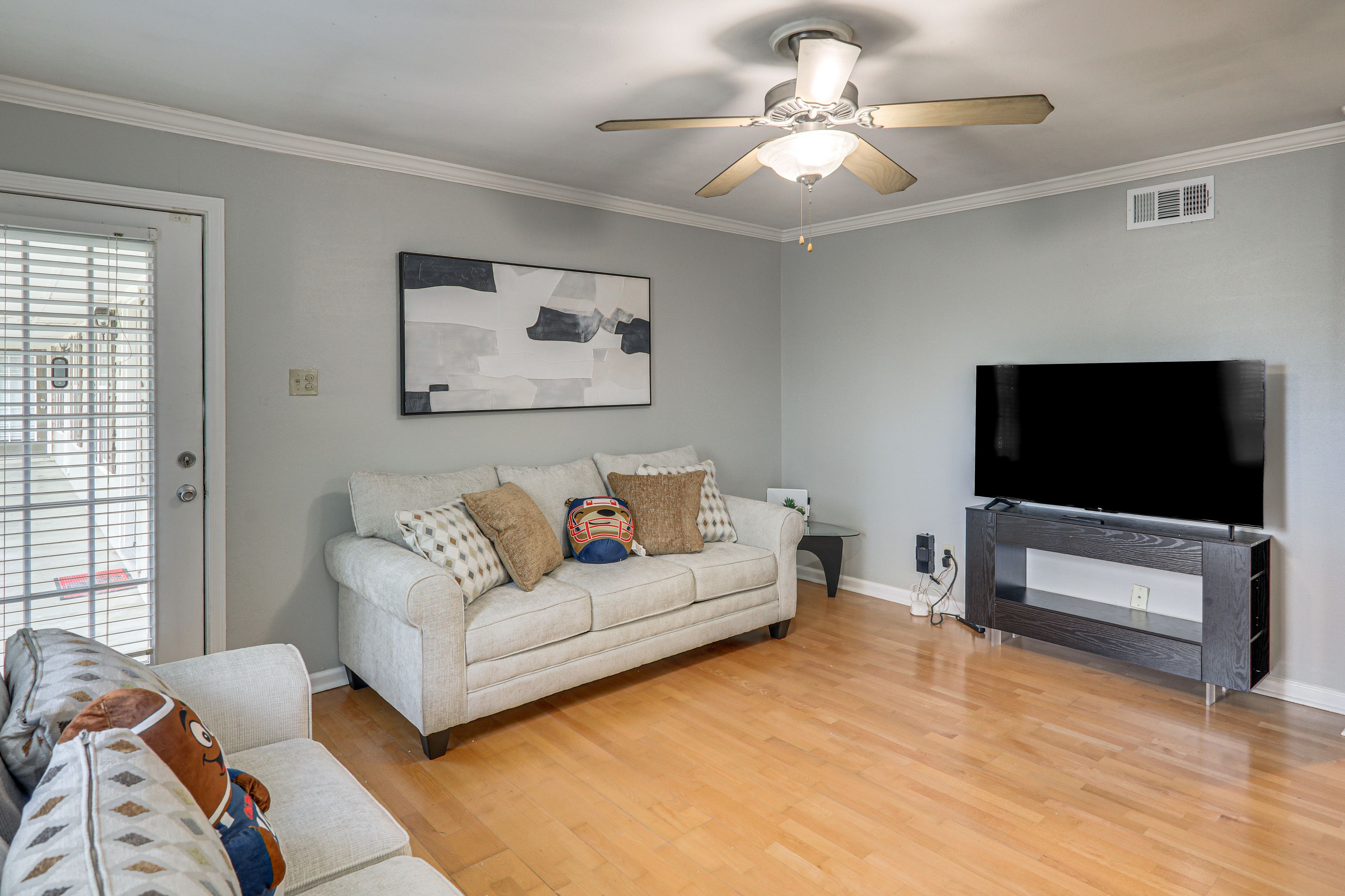 Oxford Vacation Rental | 2BR | 1BA | 1,000 Sq Ft | Stairs Required