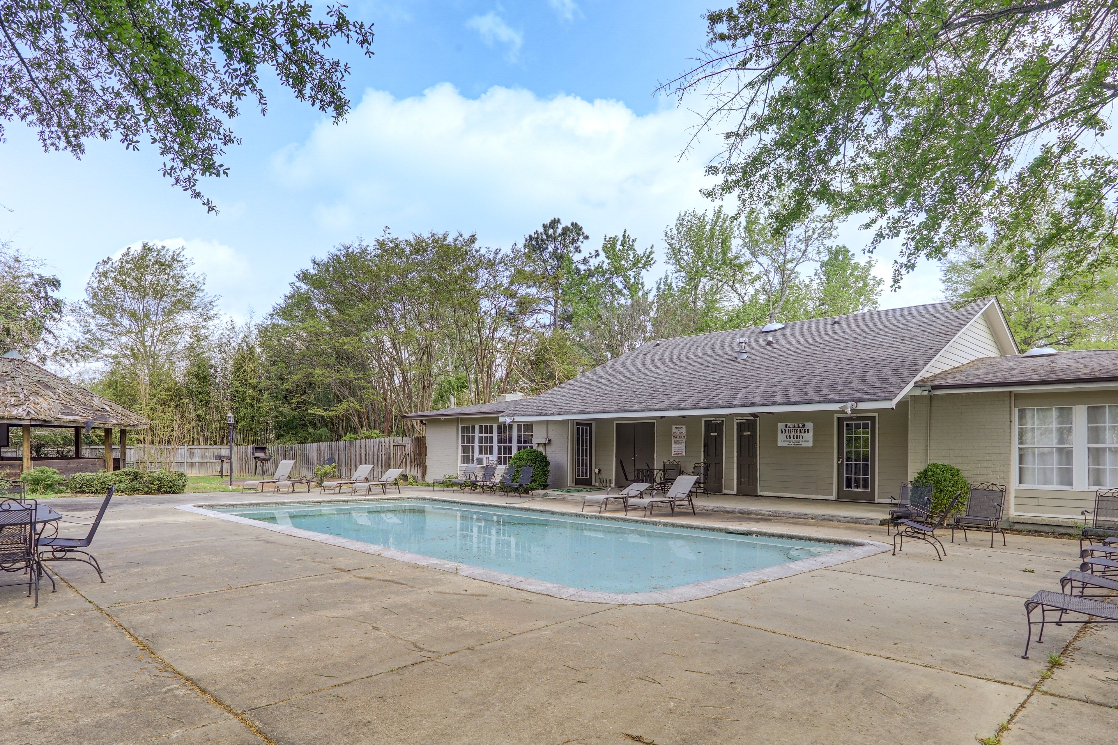 Park Condominiums | Community Pool