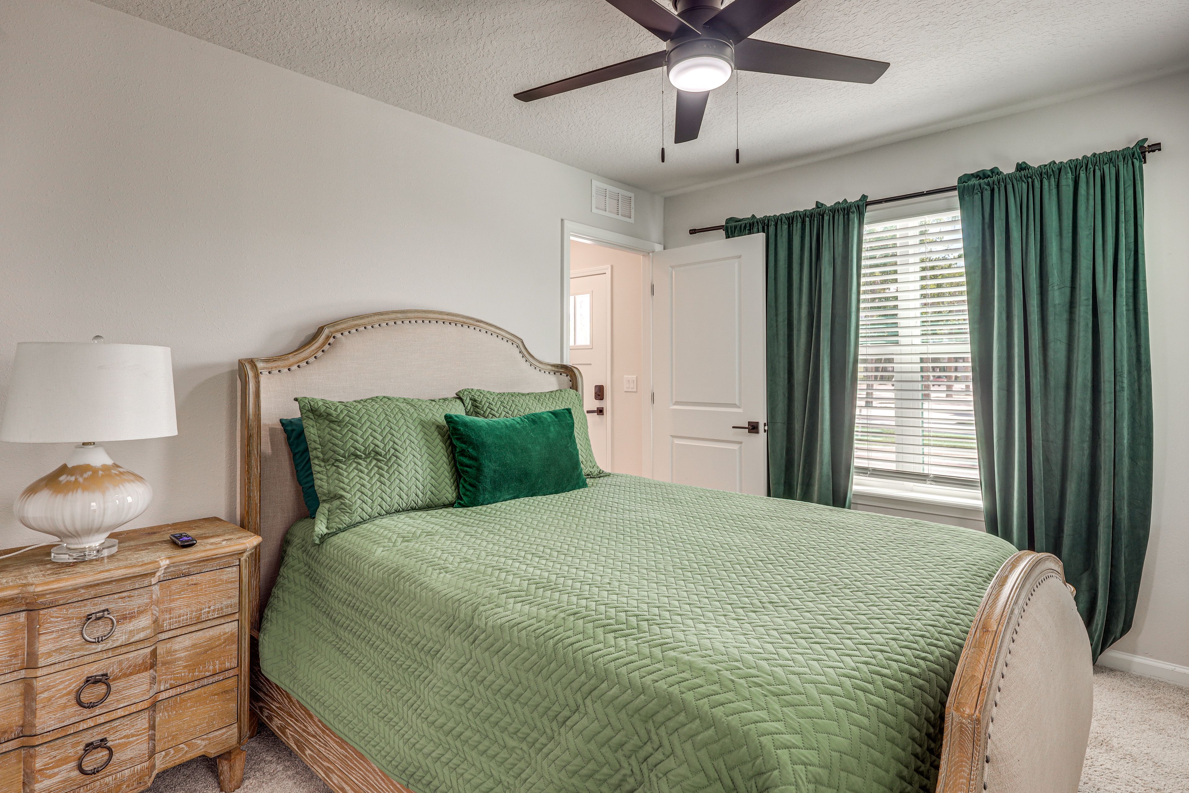 Bedroom 1 | Queen Bed | Lower Level