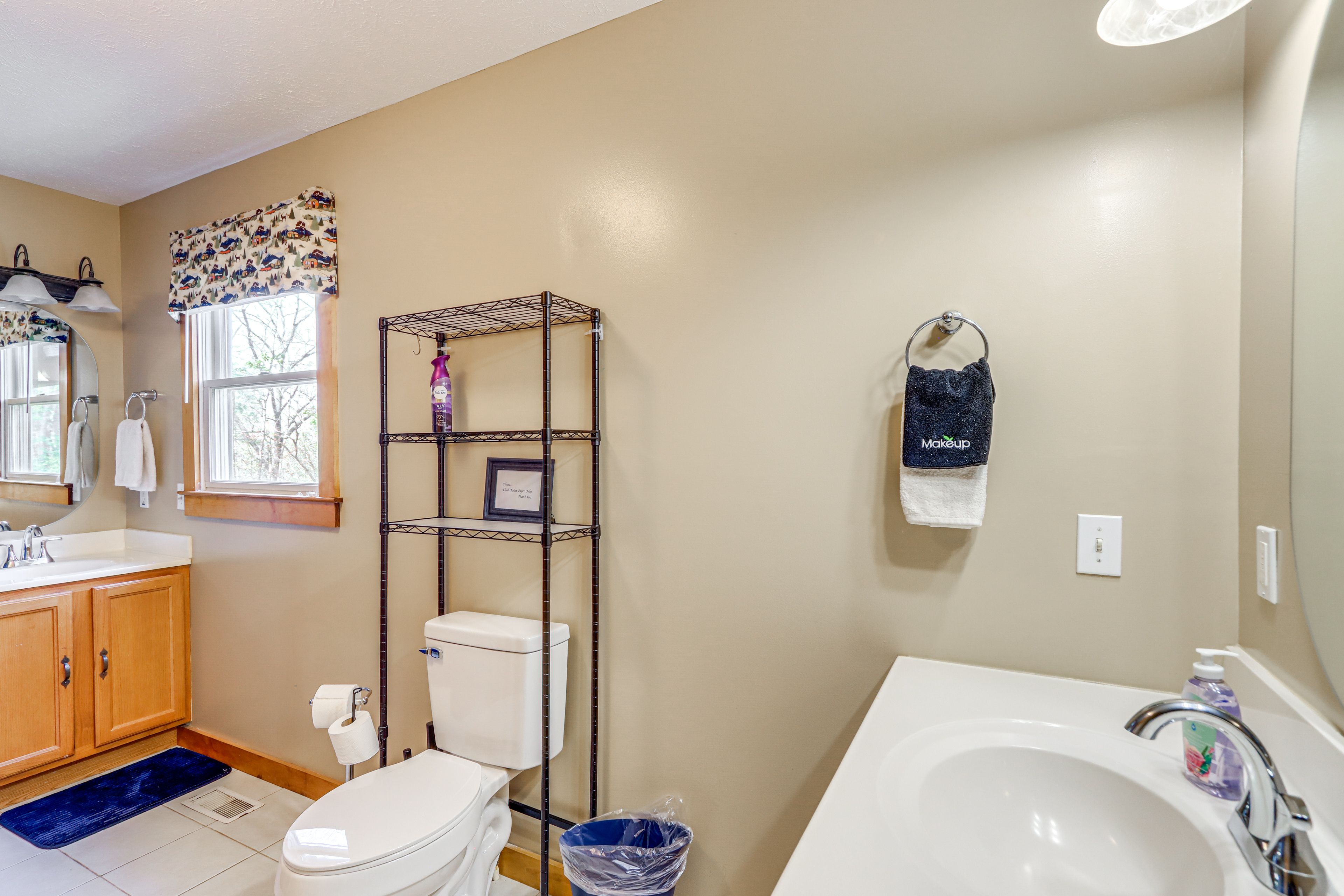 Bathroom | 1st Floor