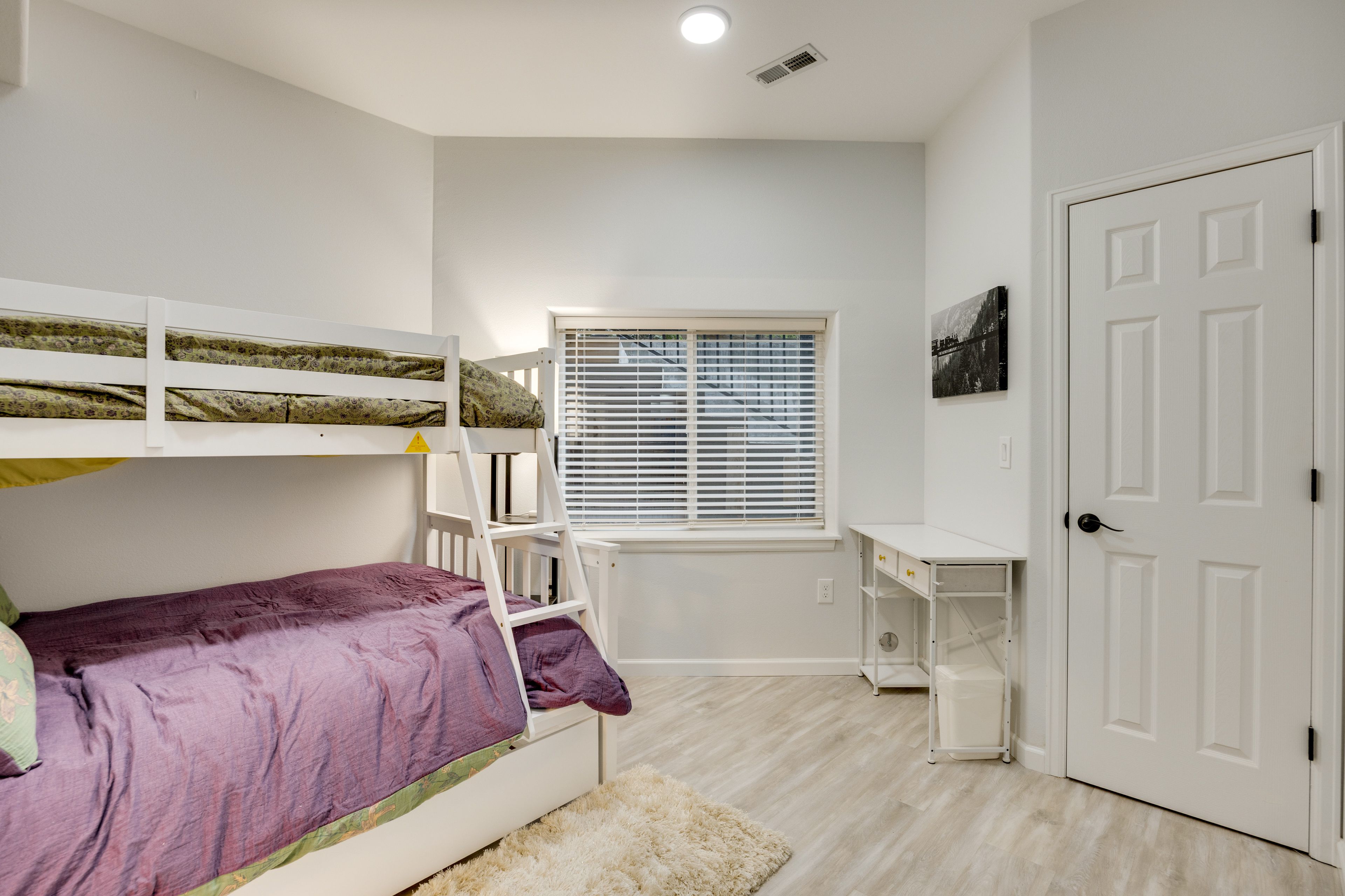 Bedroom 3 | Twin/Full Bunk Bed w/ Full Trundle