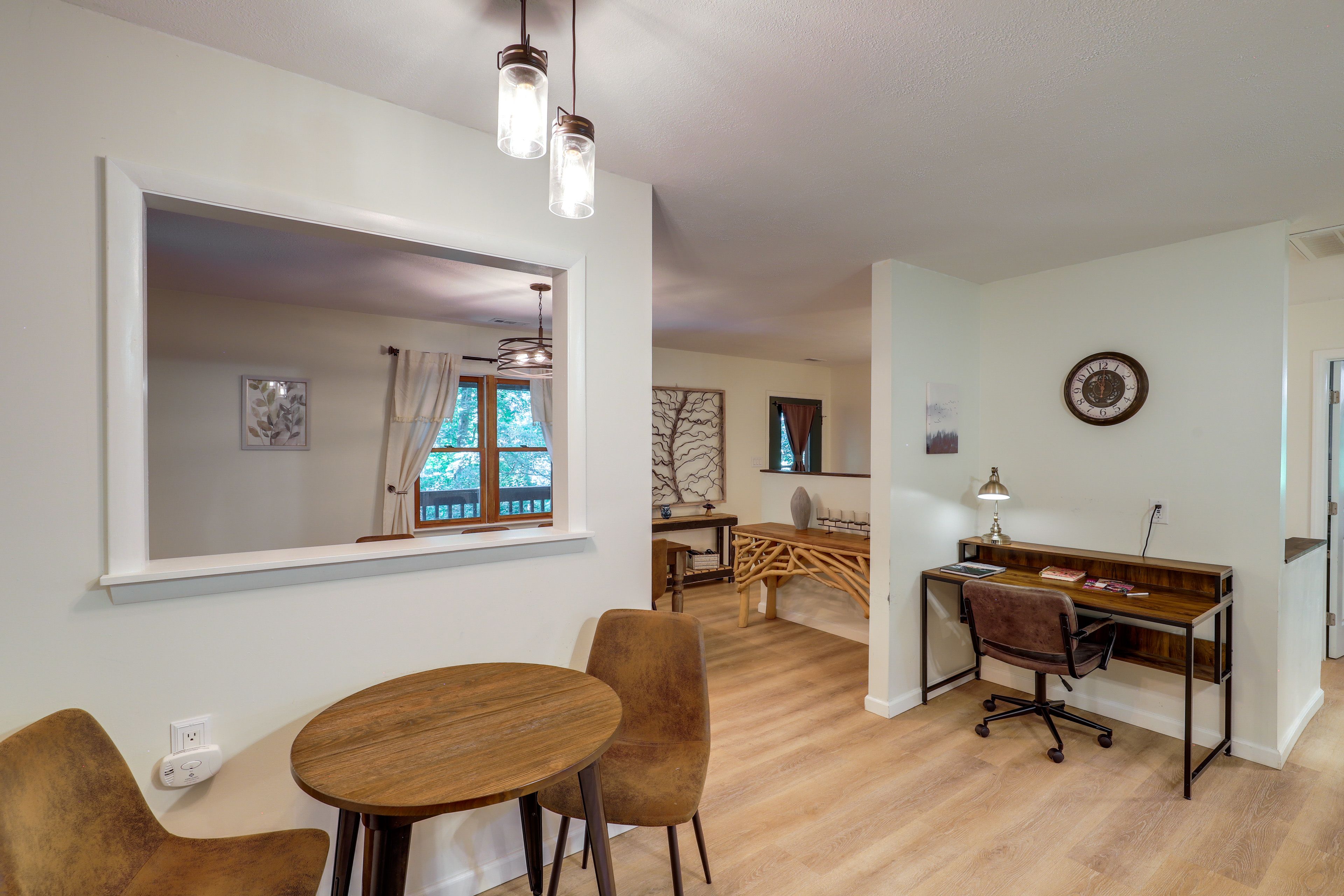 Addt'l Dining Table | Workspace | 2nd Floor