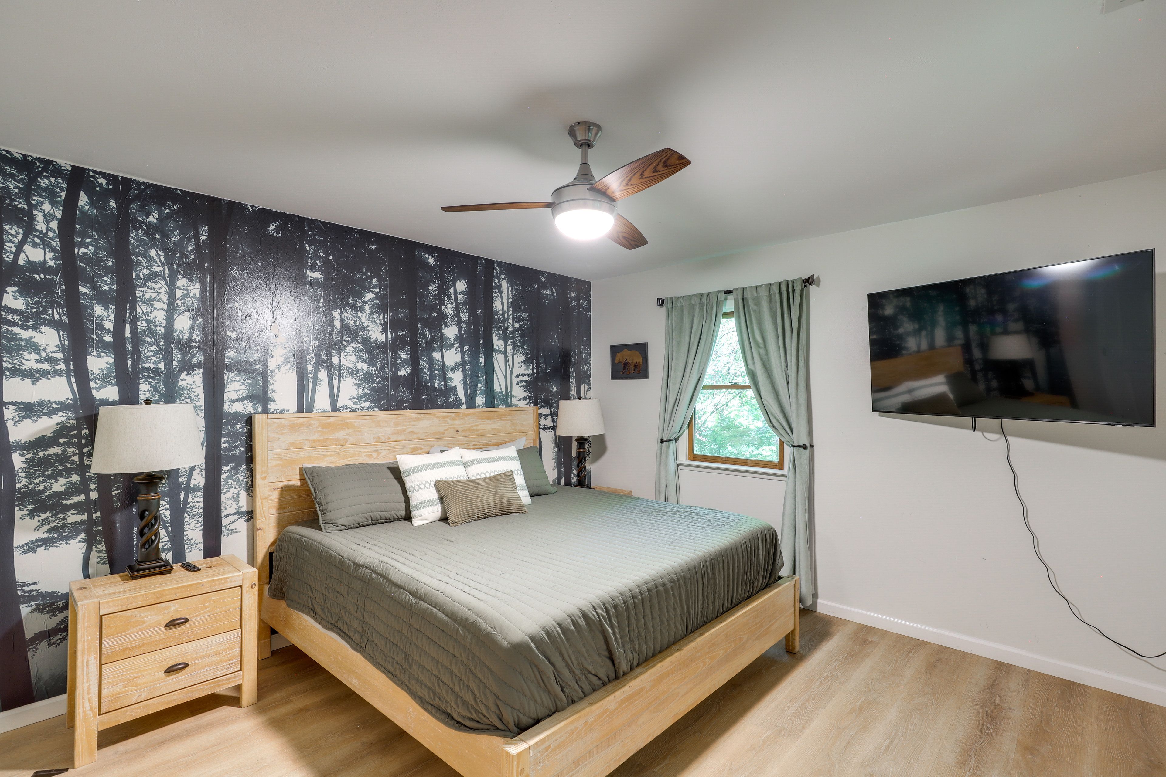 Bedroom 1 | King Bed | 2nd Floor