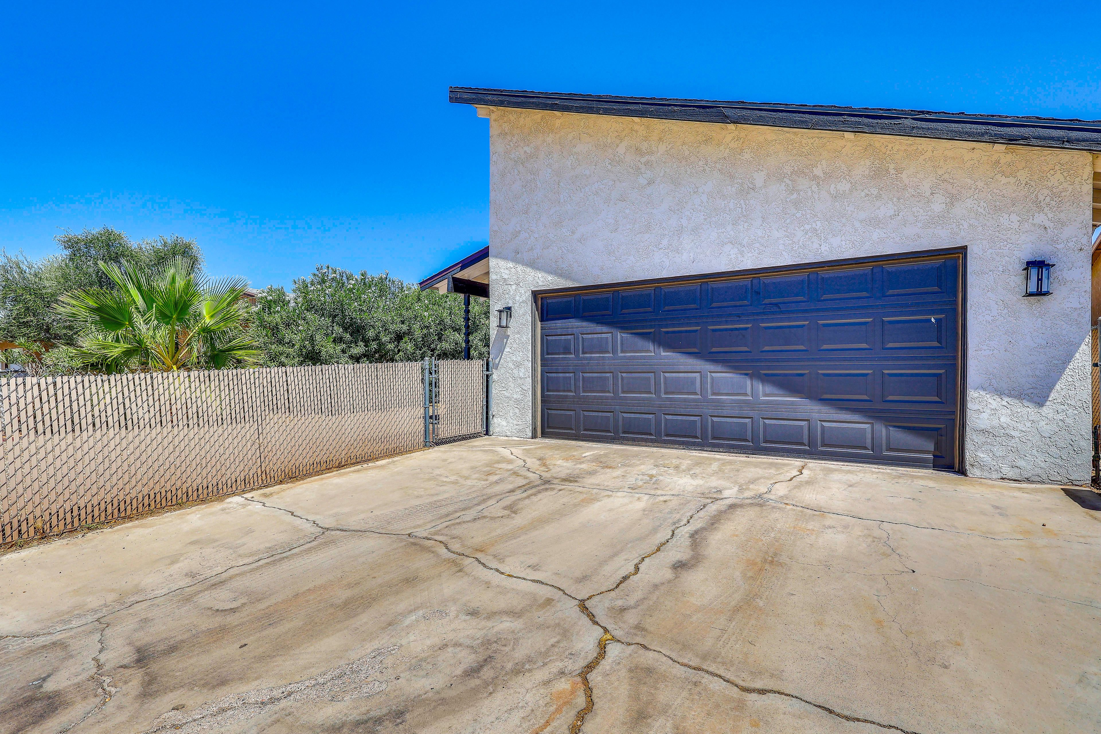 Parking | Garage (2 Vehicles) | Driveway | RV/Boat Parking Allowed
