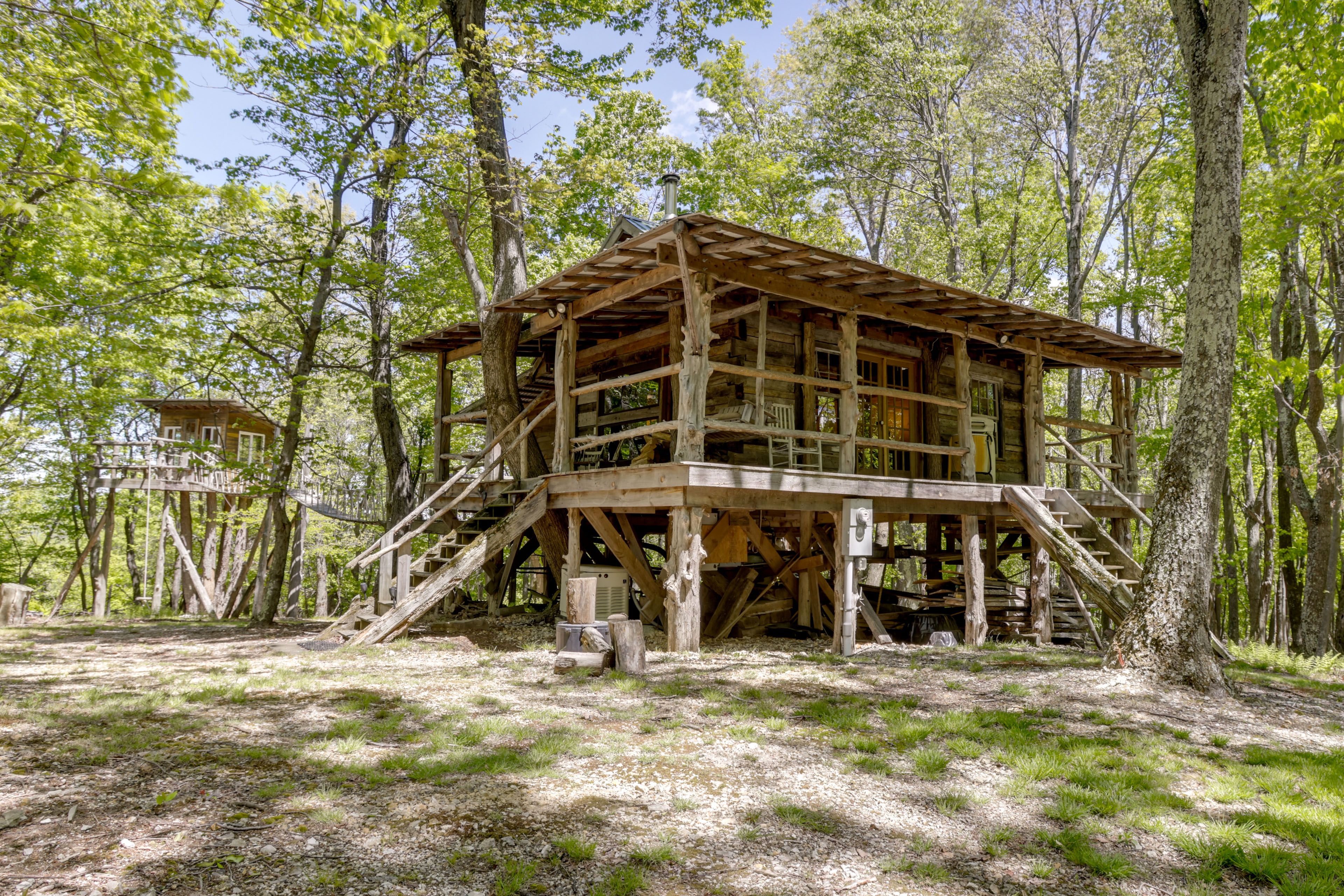Exterior | Private Deck | Treehouse Access