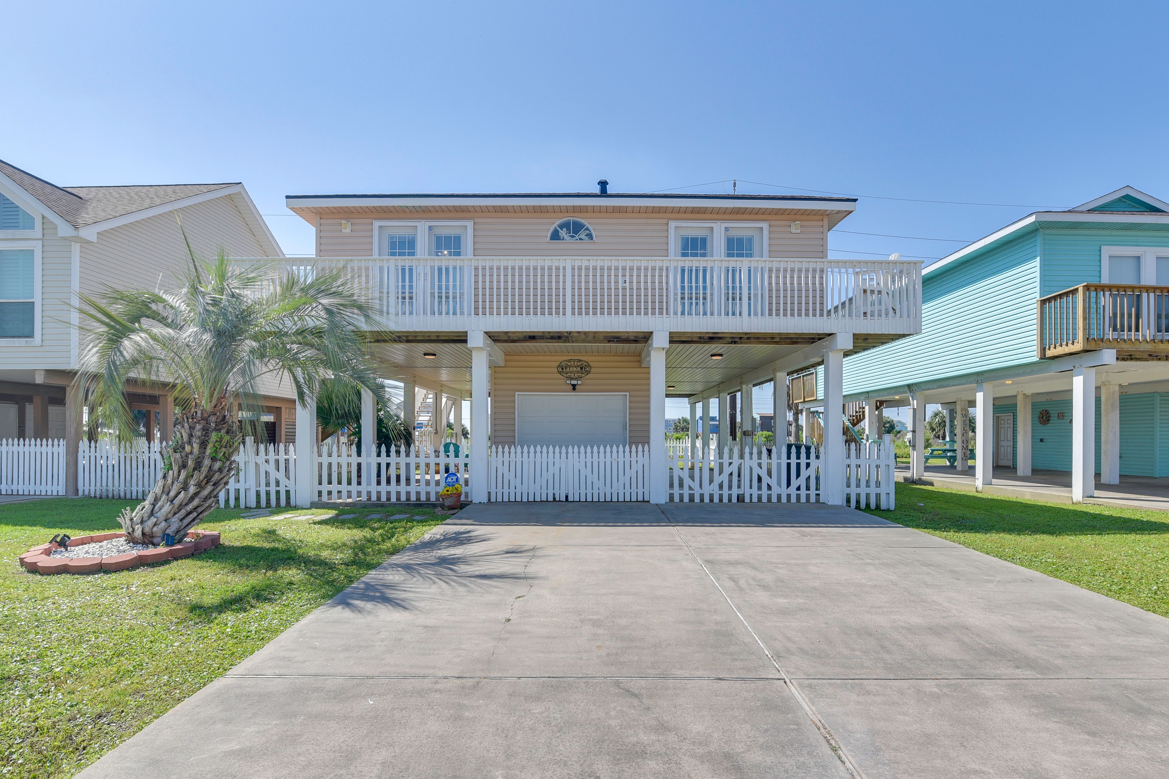 Galveston Vacation Rental | 3BR | 2BA | 1,280 Sq Ft