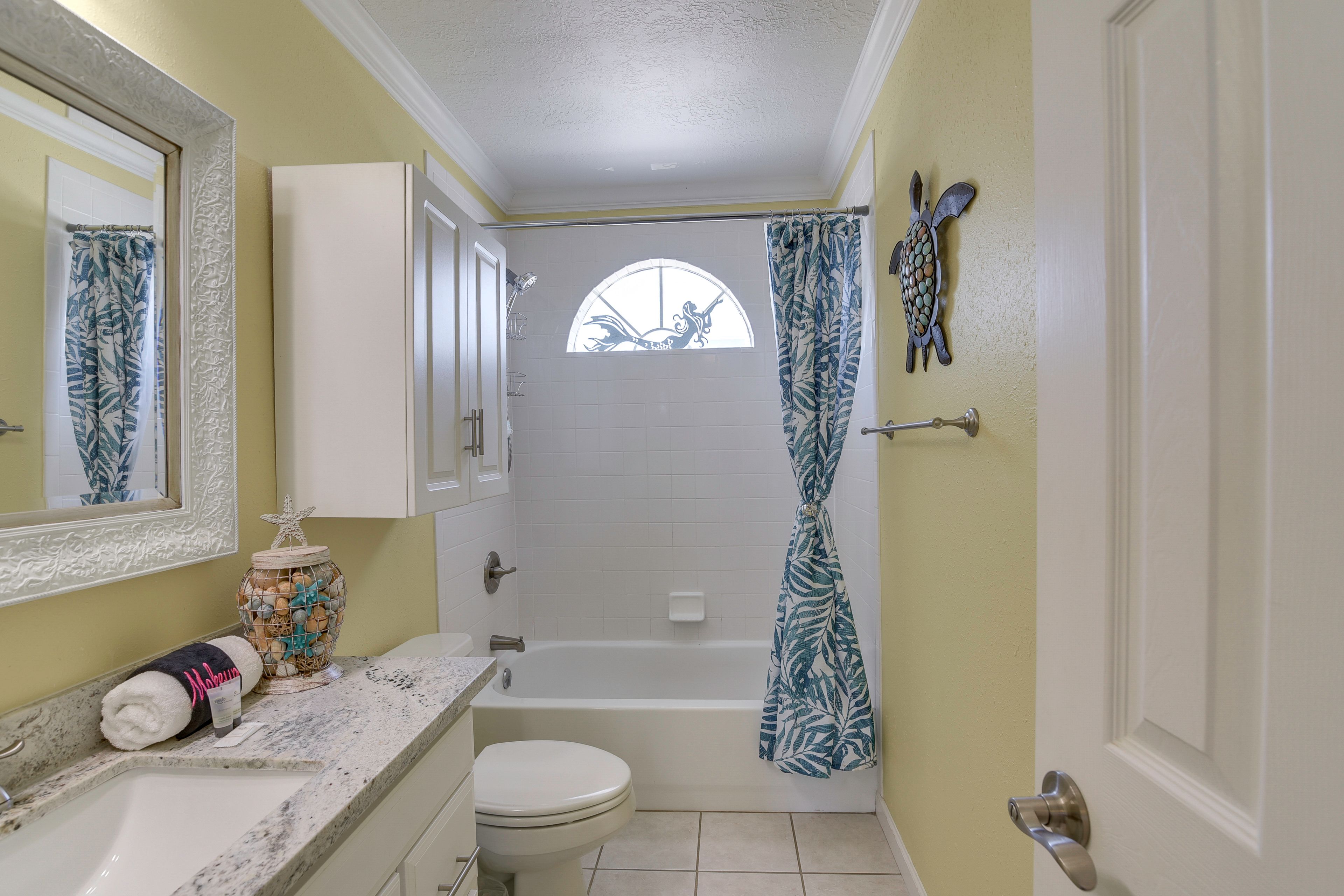 Full Bathroom