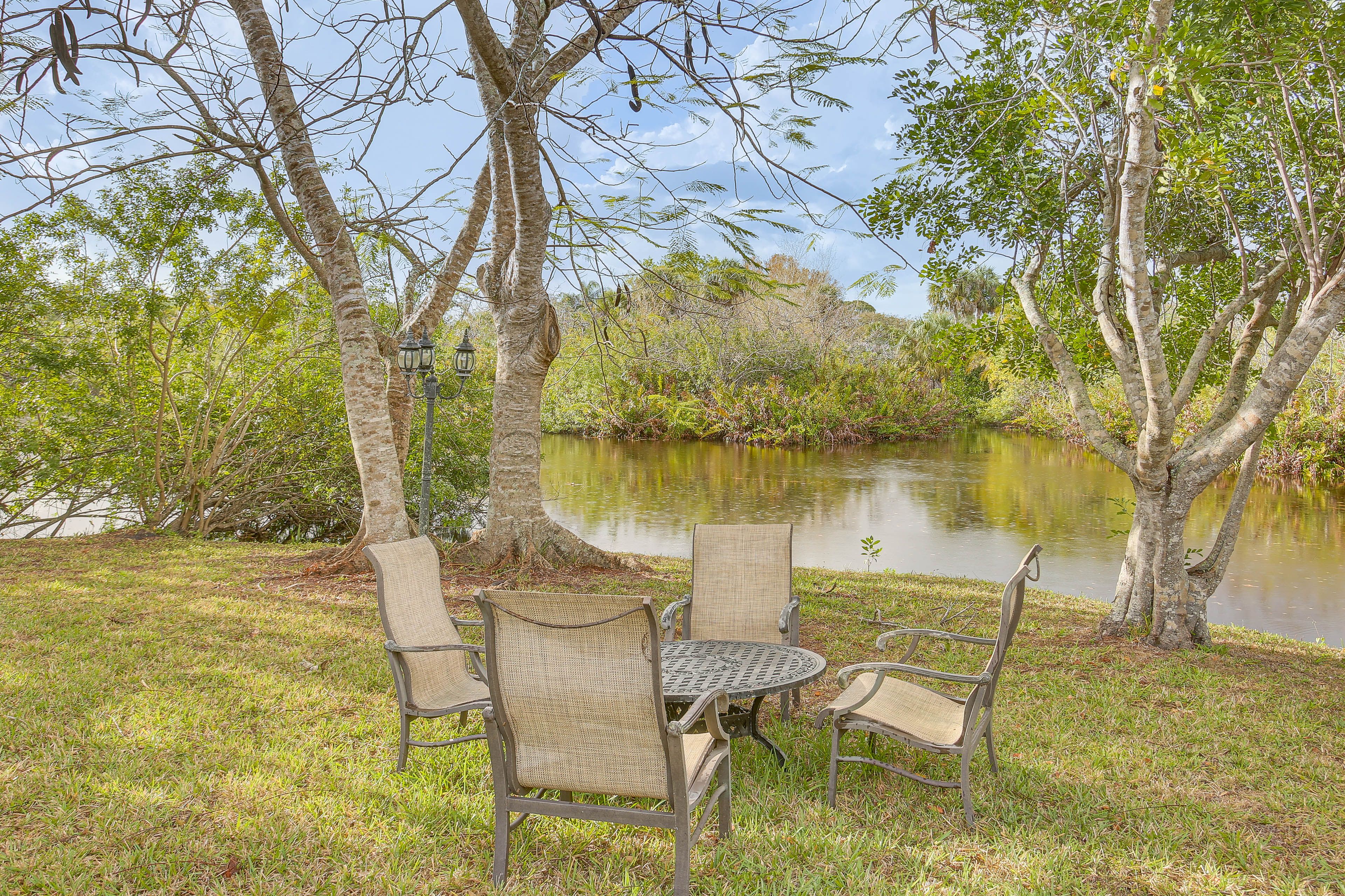 Waterfront Backyard | Outdoor Seating