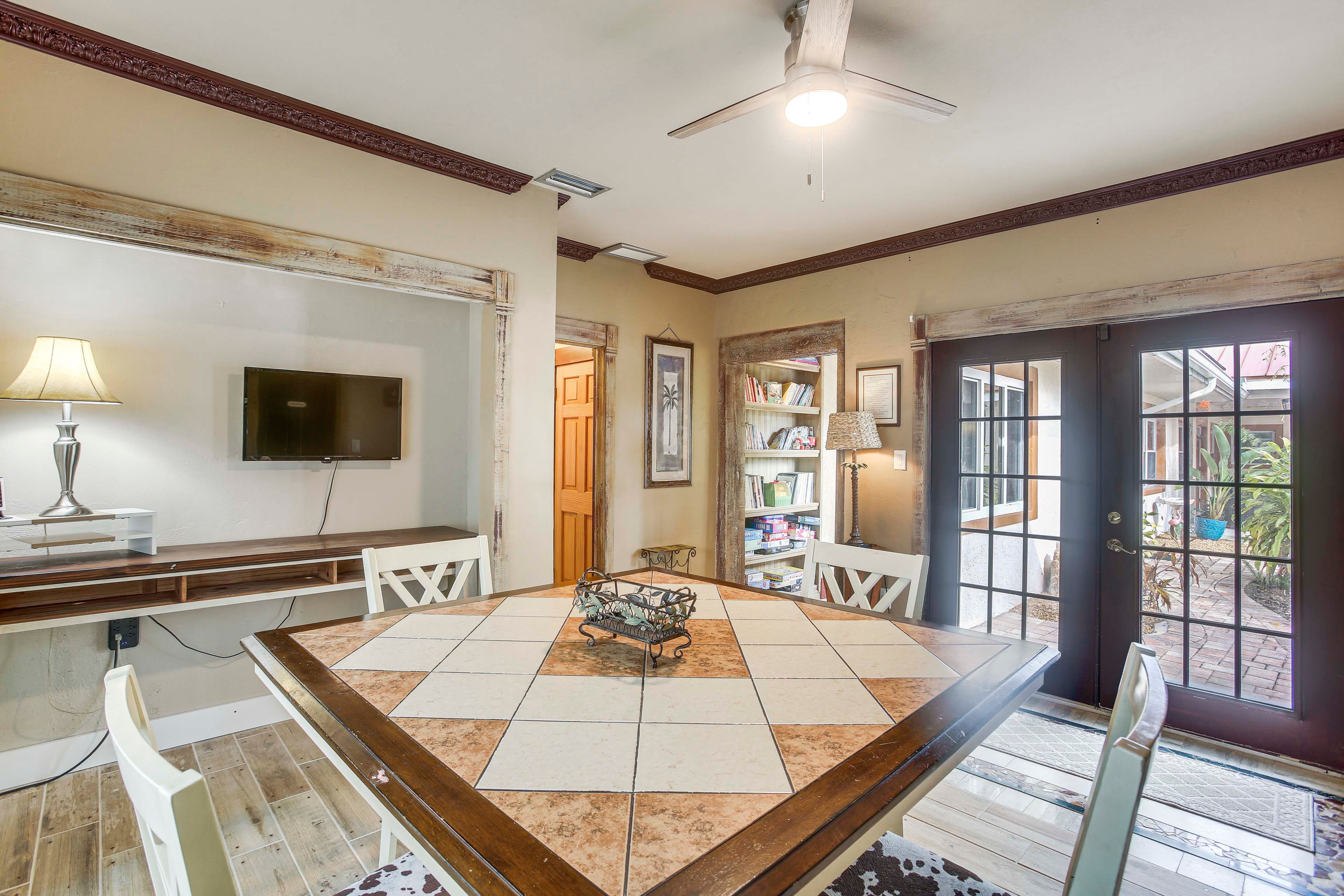 Additional Dining Area