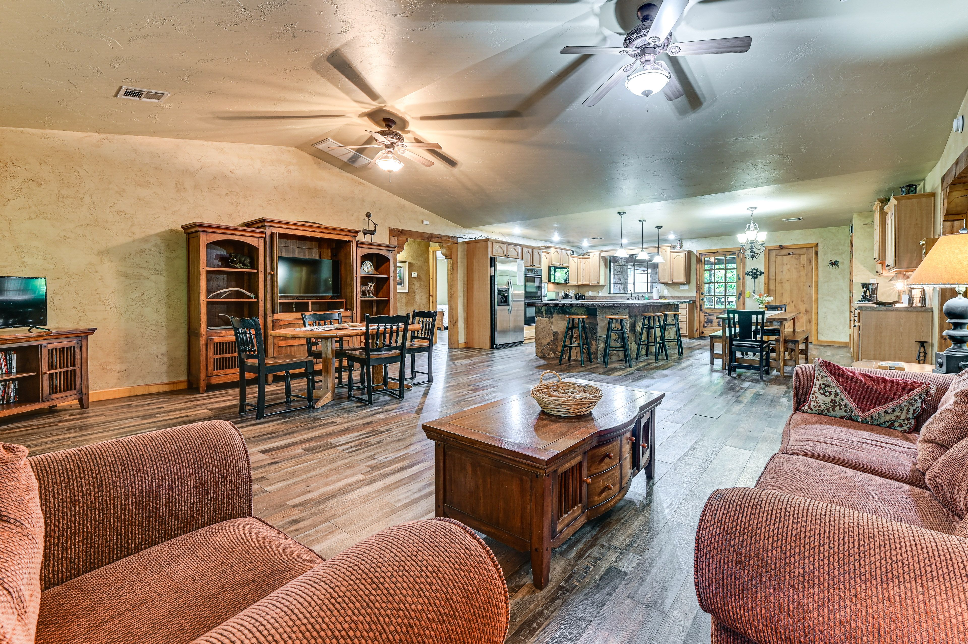 Interior | Open Floor Plan | Free WiFi | Single-Story Home