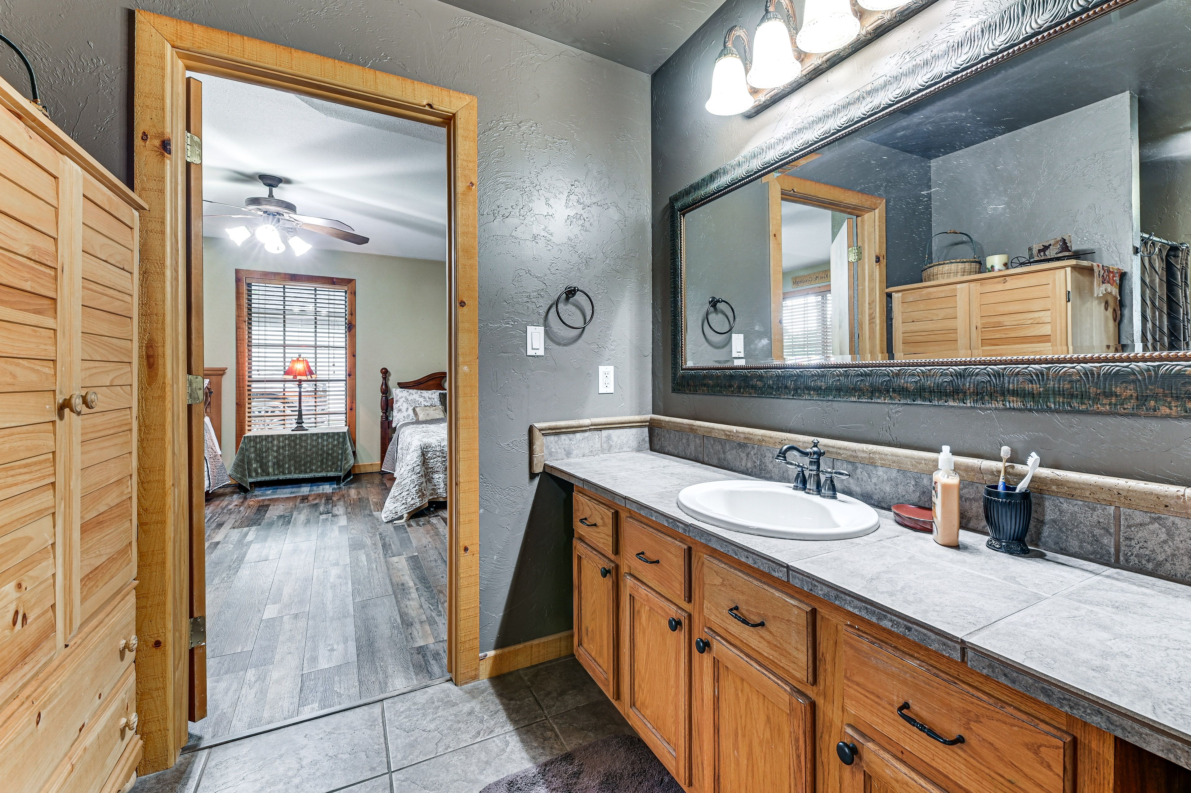 En-Suite Bathroom