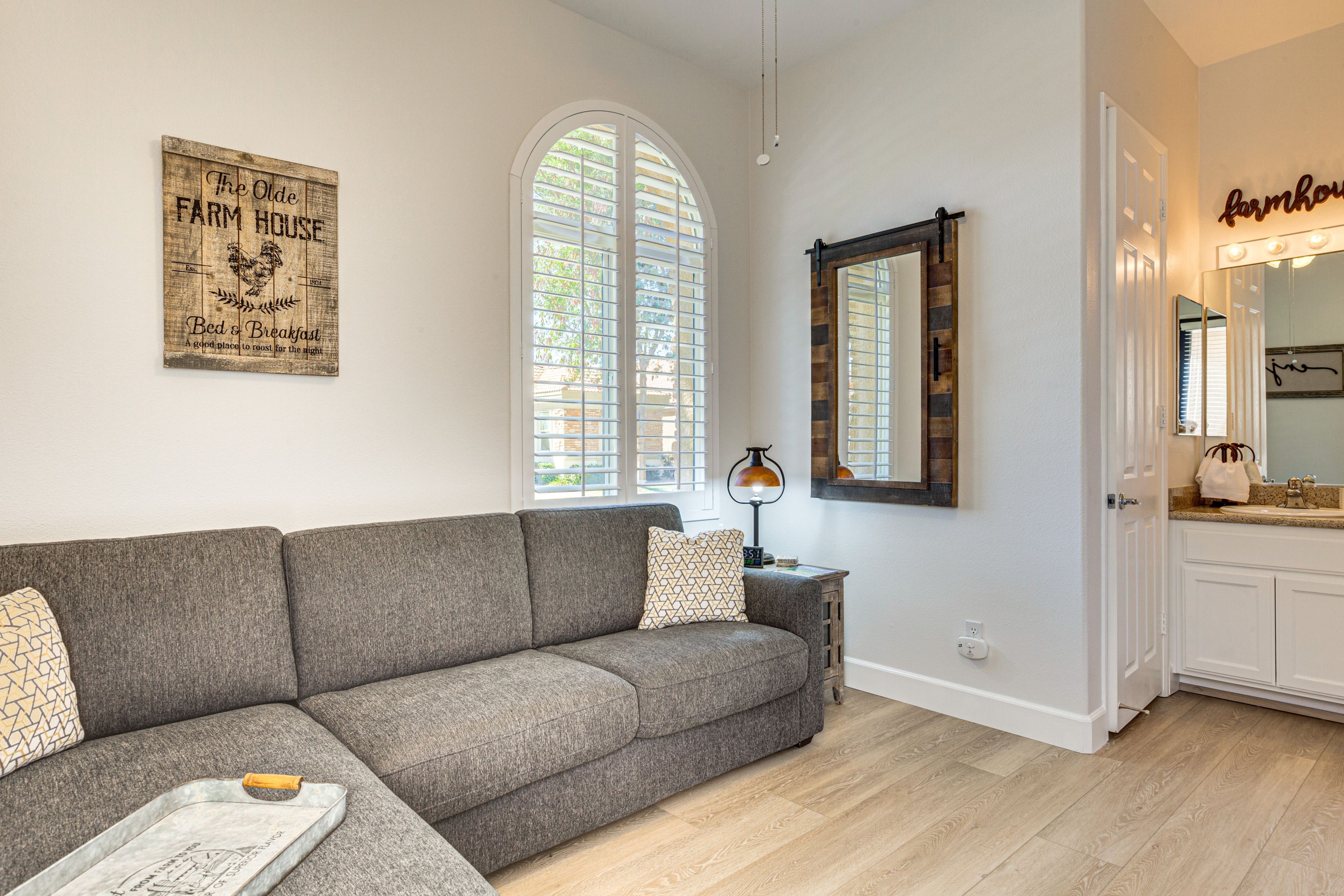 Studio | Full Sleeper Sofa