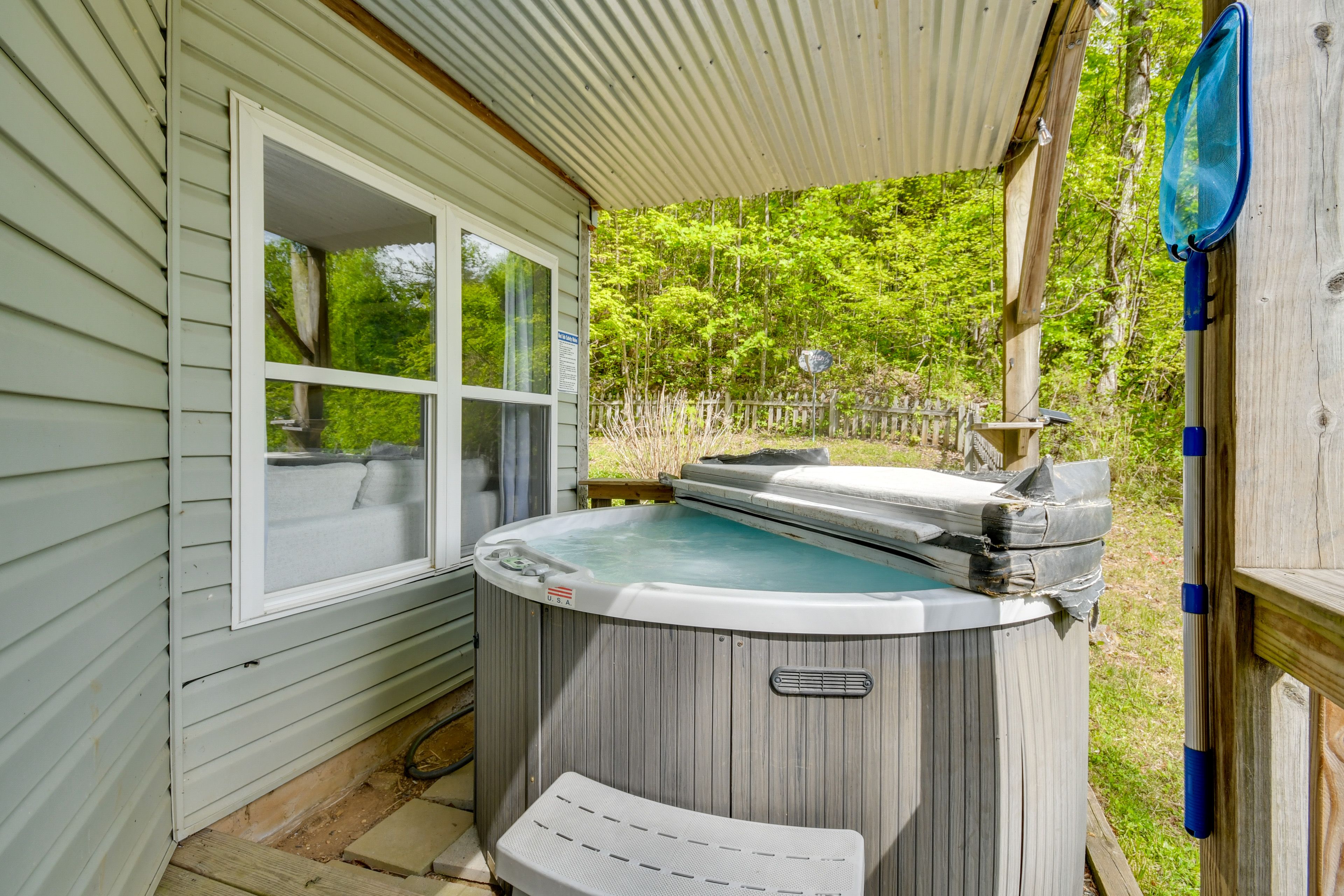 Private Hot Tub