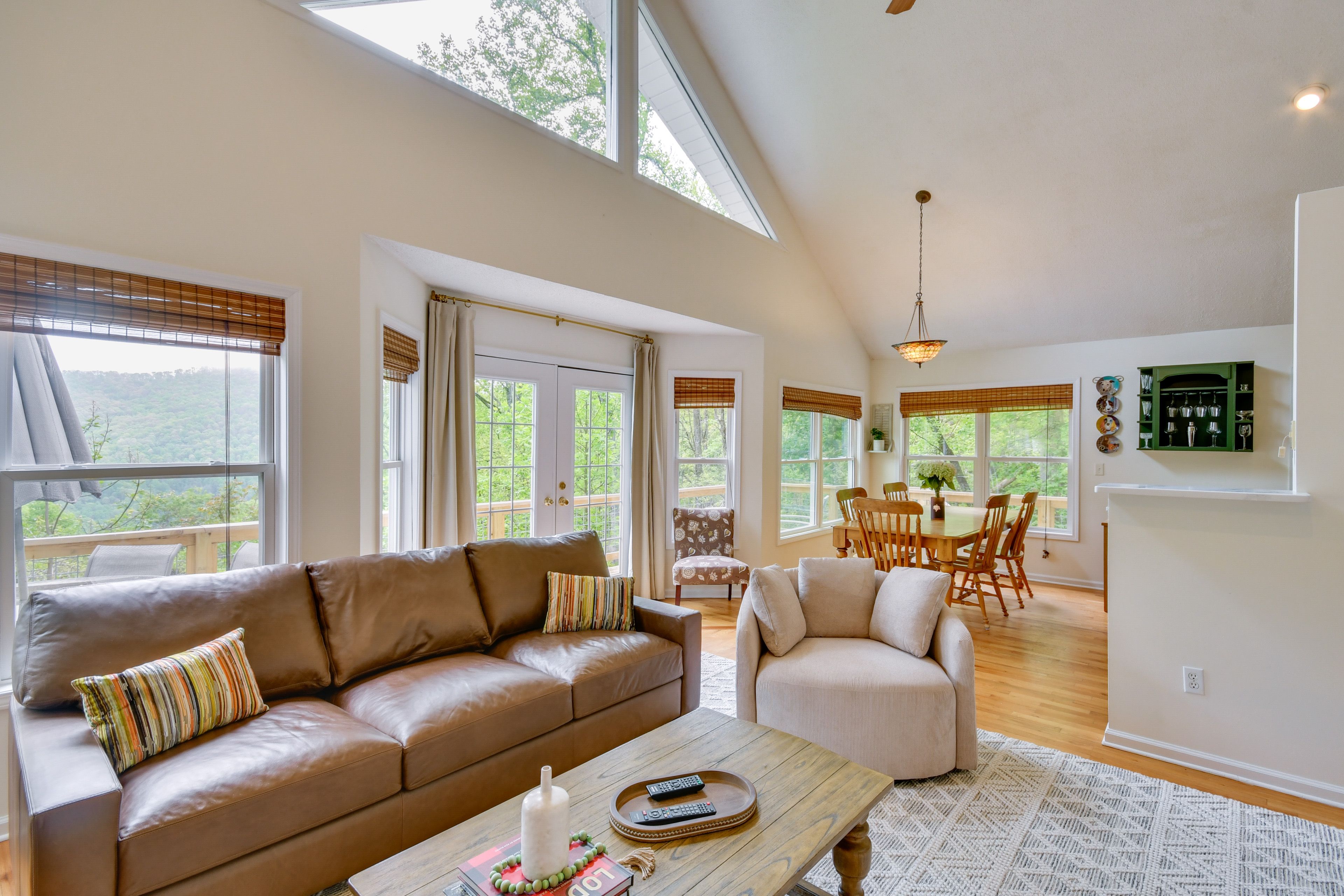 Living Room | 2nd Floor
