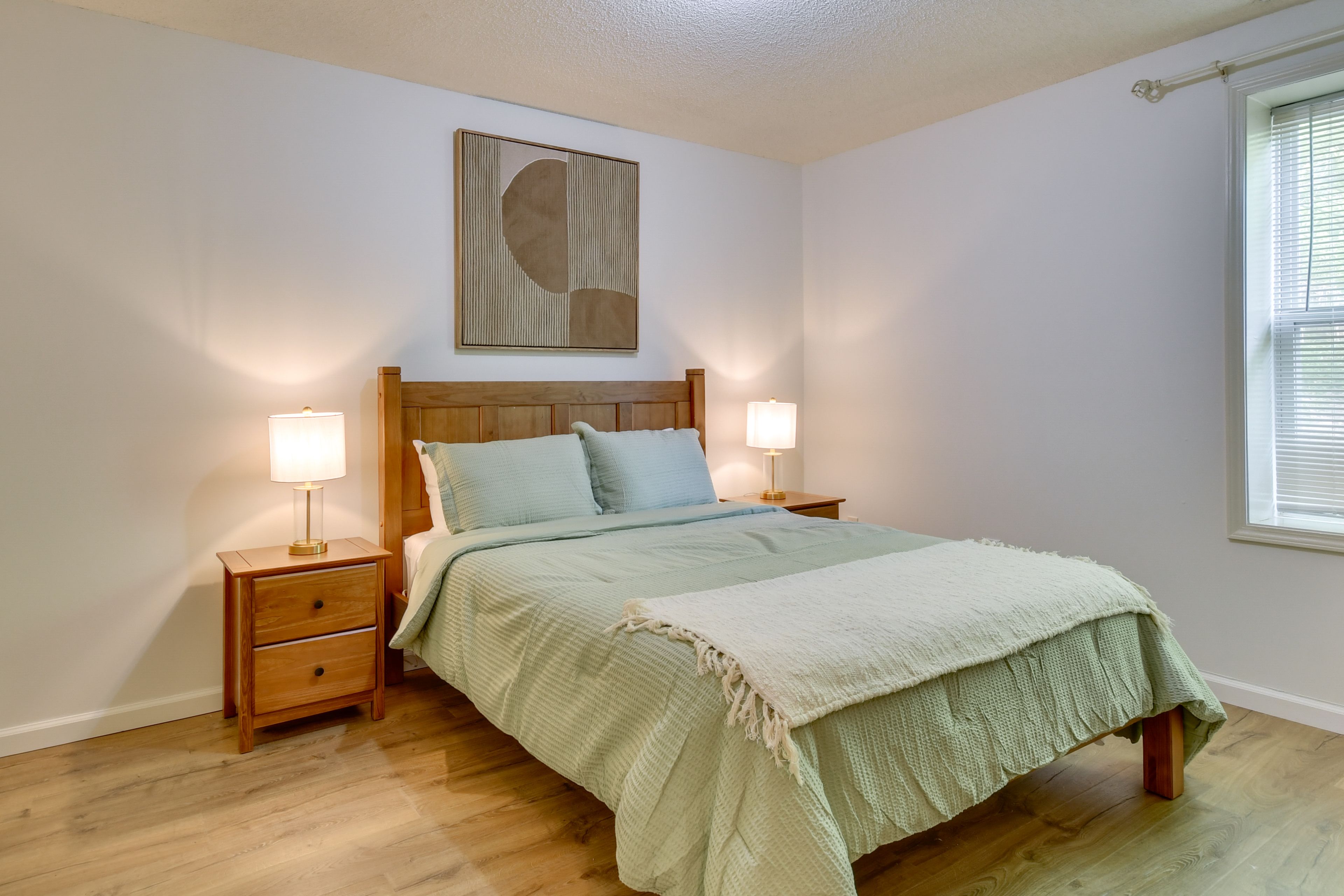 Bedroom 3 | Queen Bed | 1st Floor