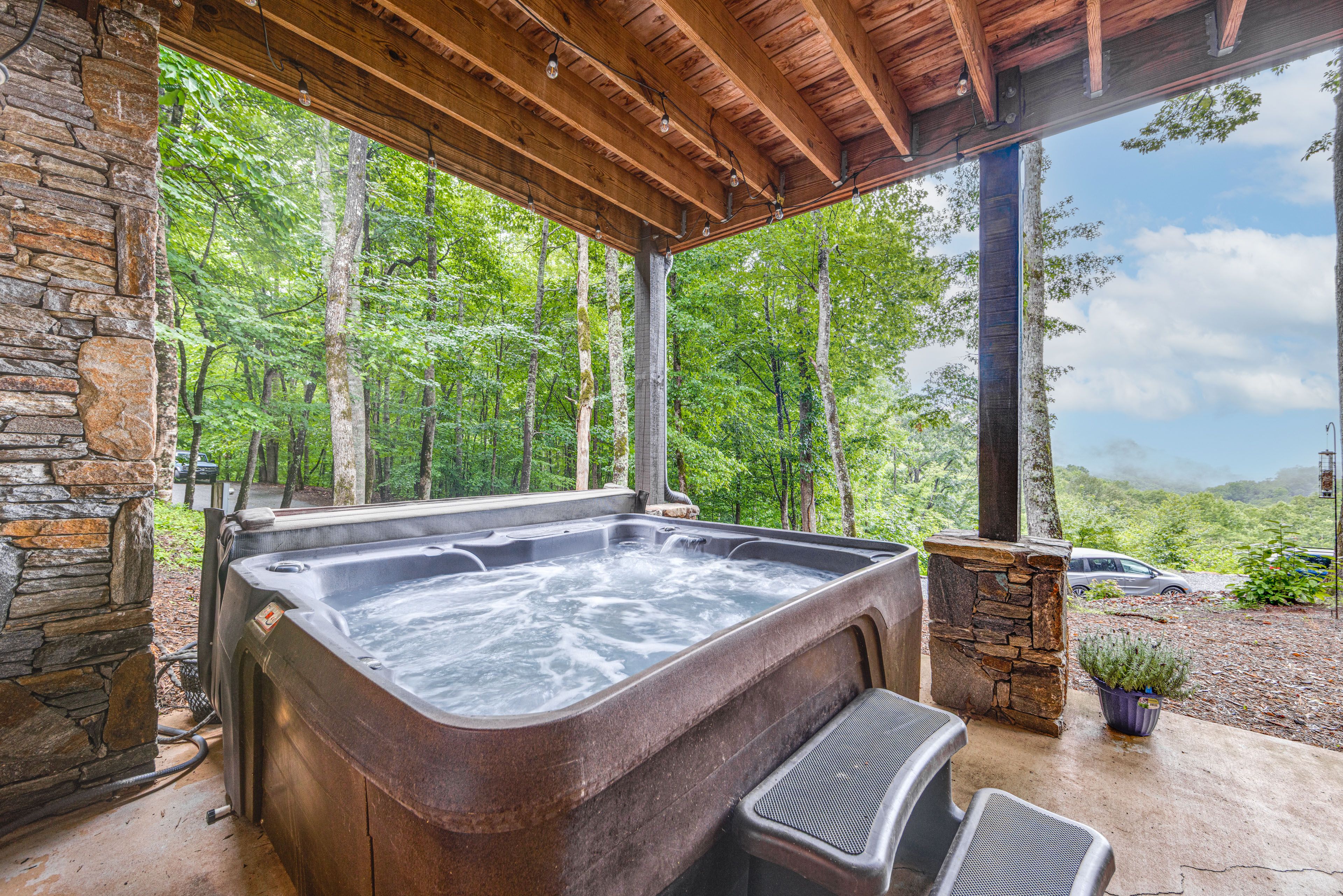 Franklin Vacation Rental | 4BR | 3.5BA | 3,100 Sq Ft