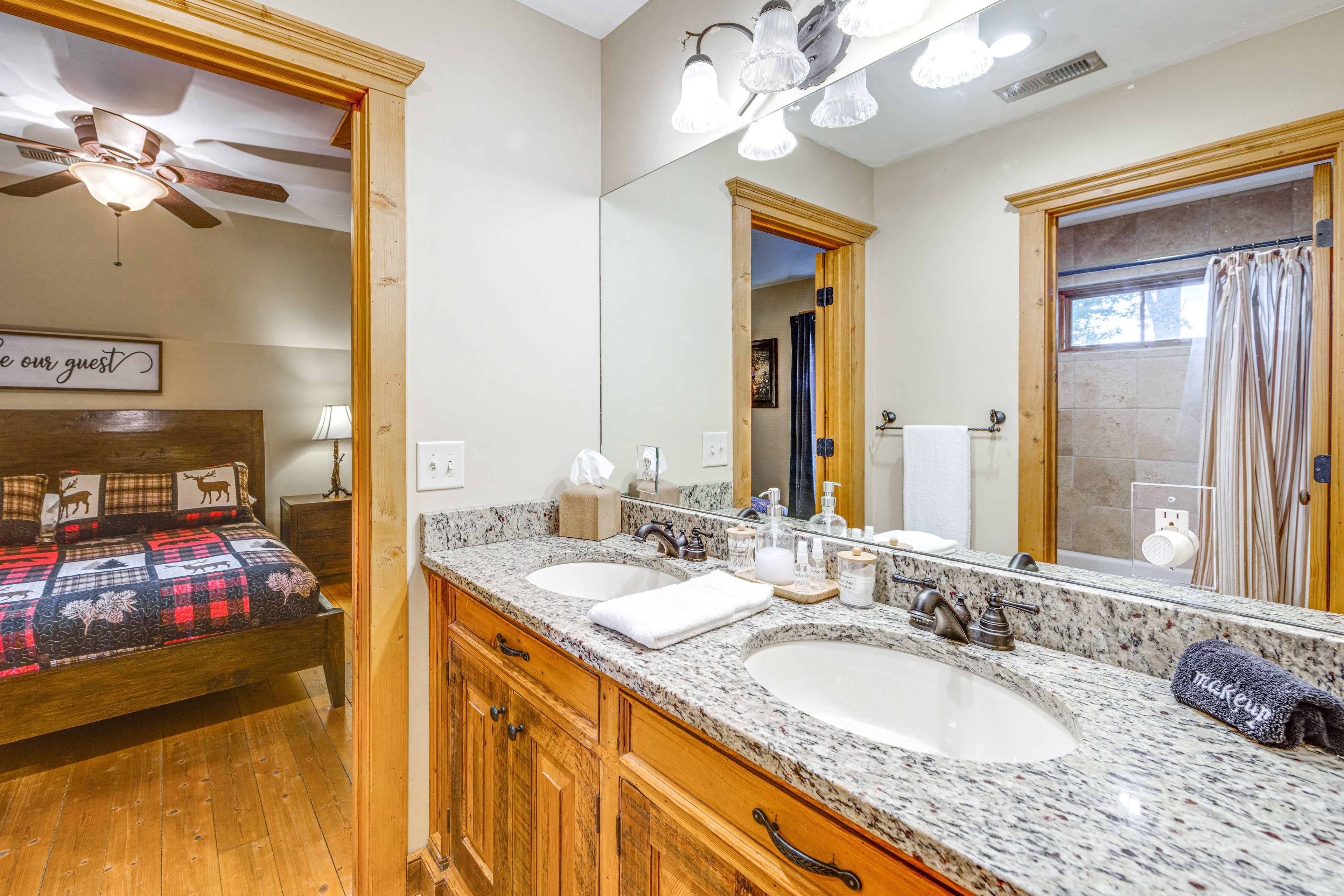 Full Bathroom | 2nd Floor