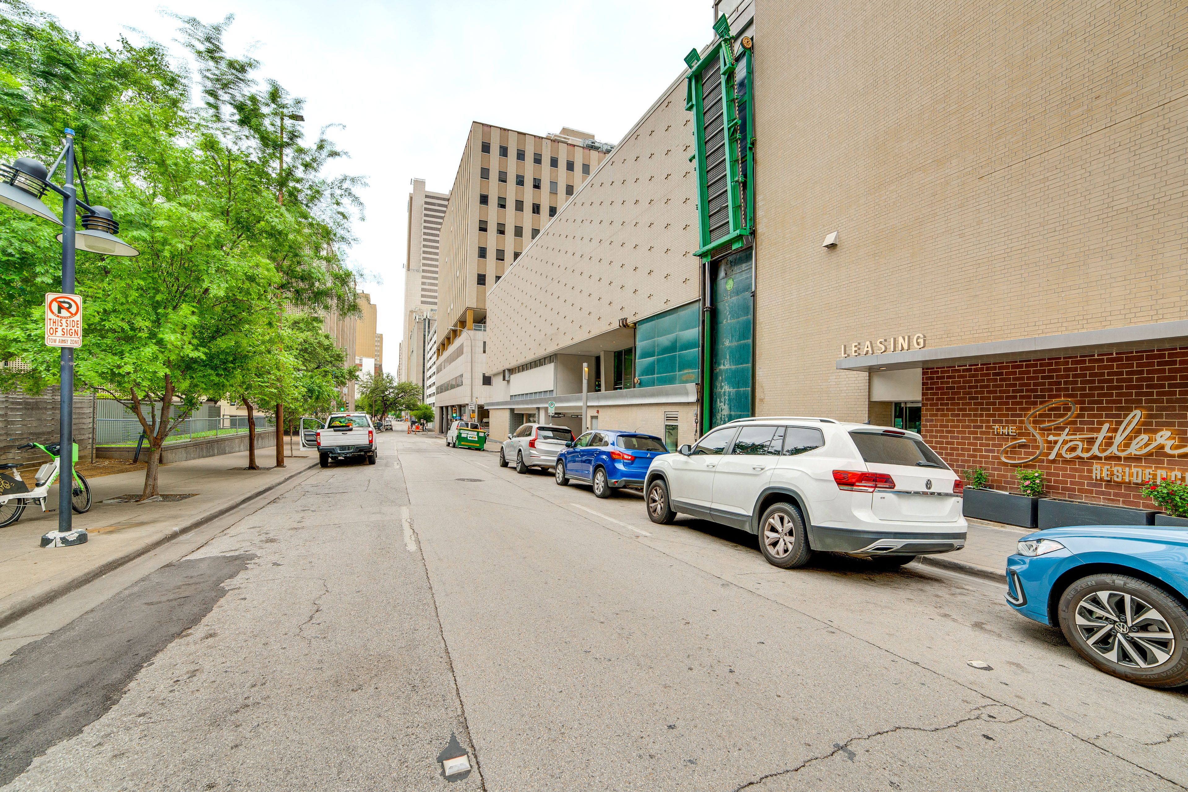 Parking | Paid Valet & Meter Parking Available