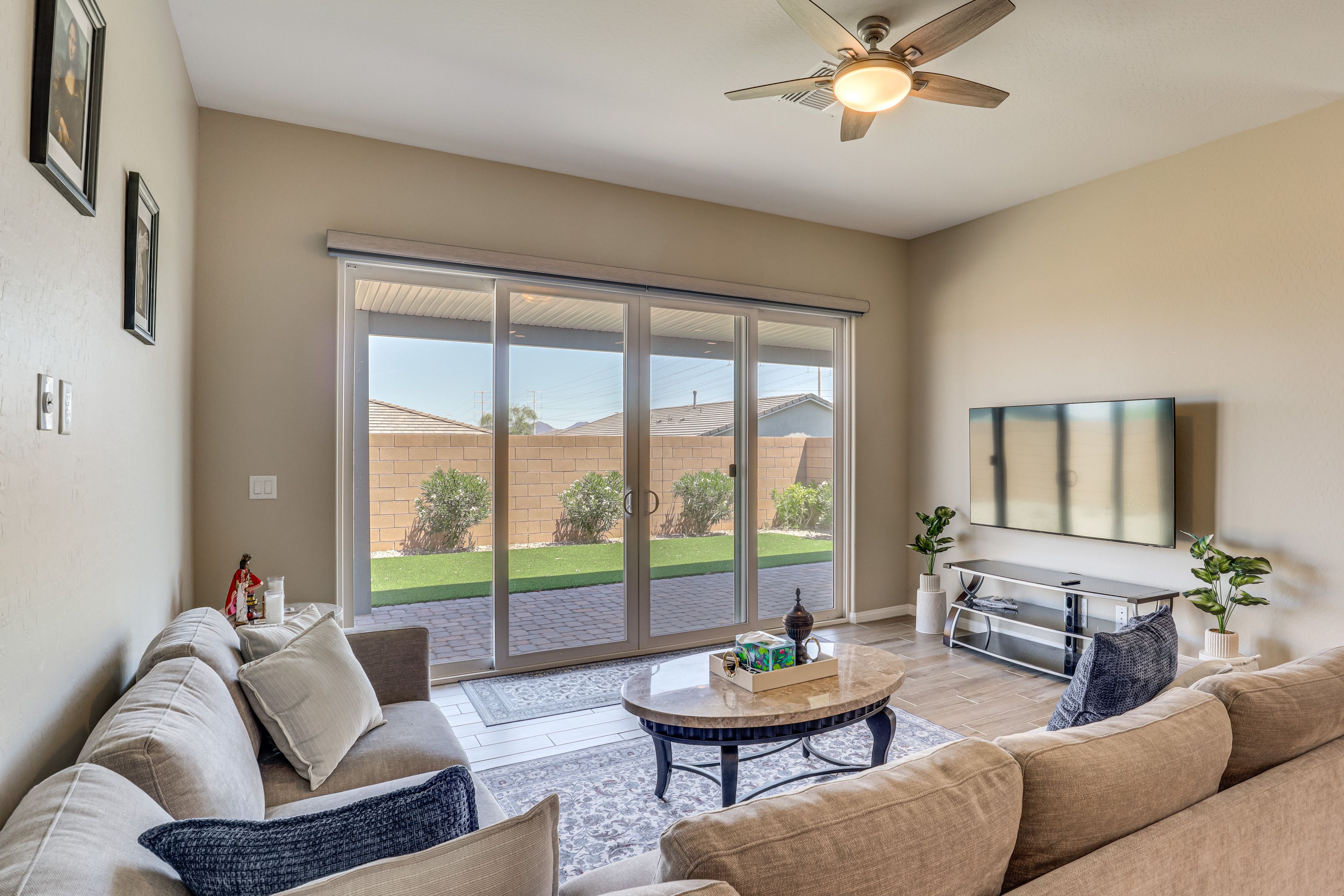 Living Room | Full Sleeper Sofa