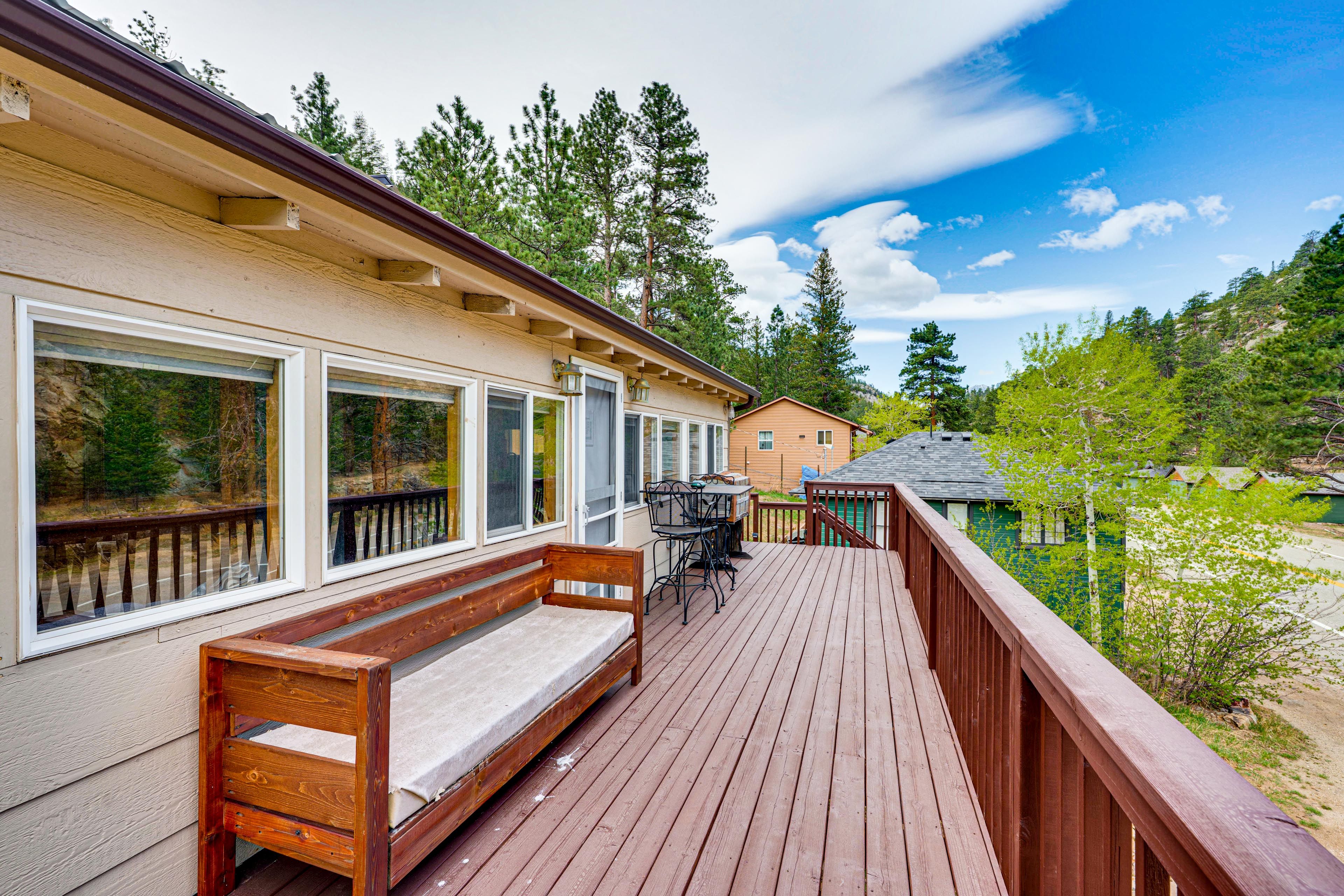 Private Deck