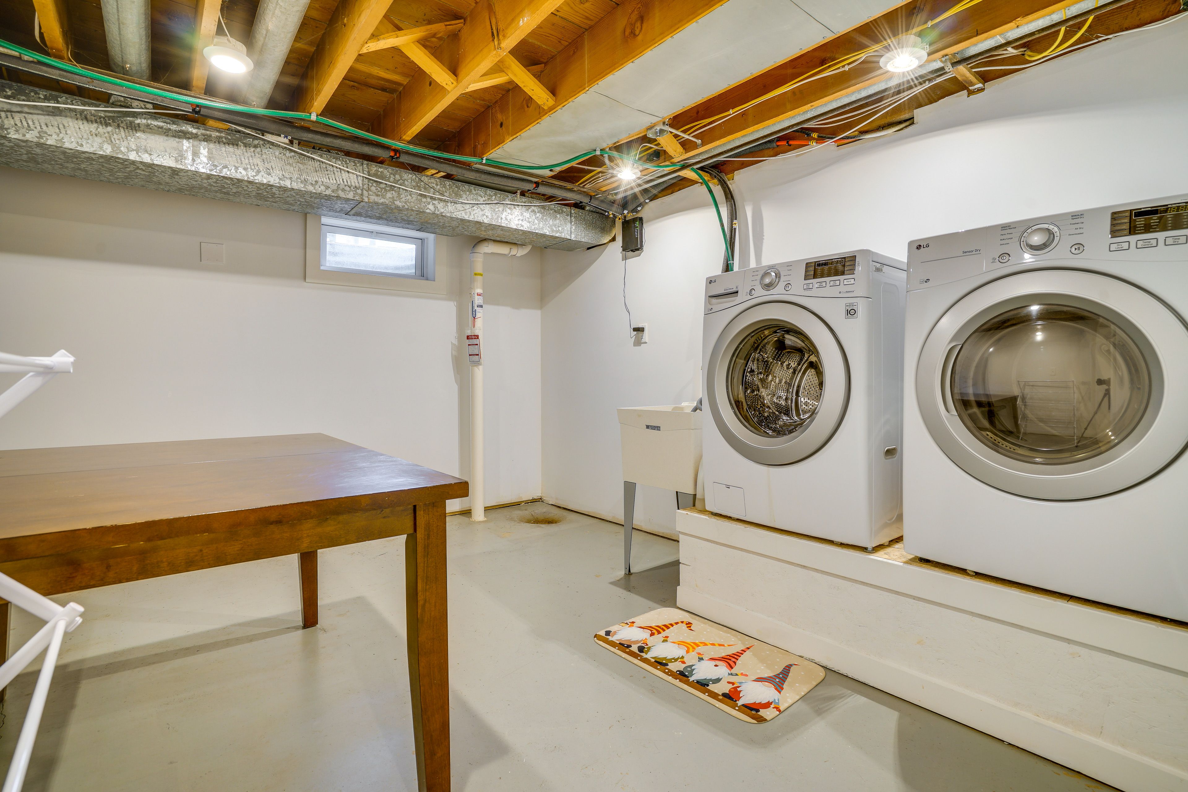 Laundry Room | Lower Level