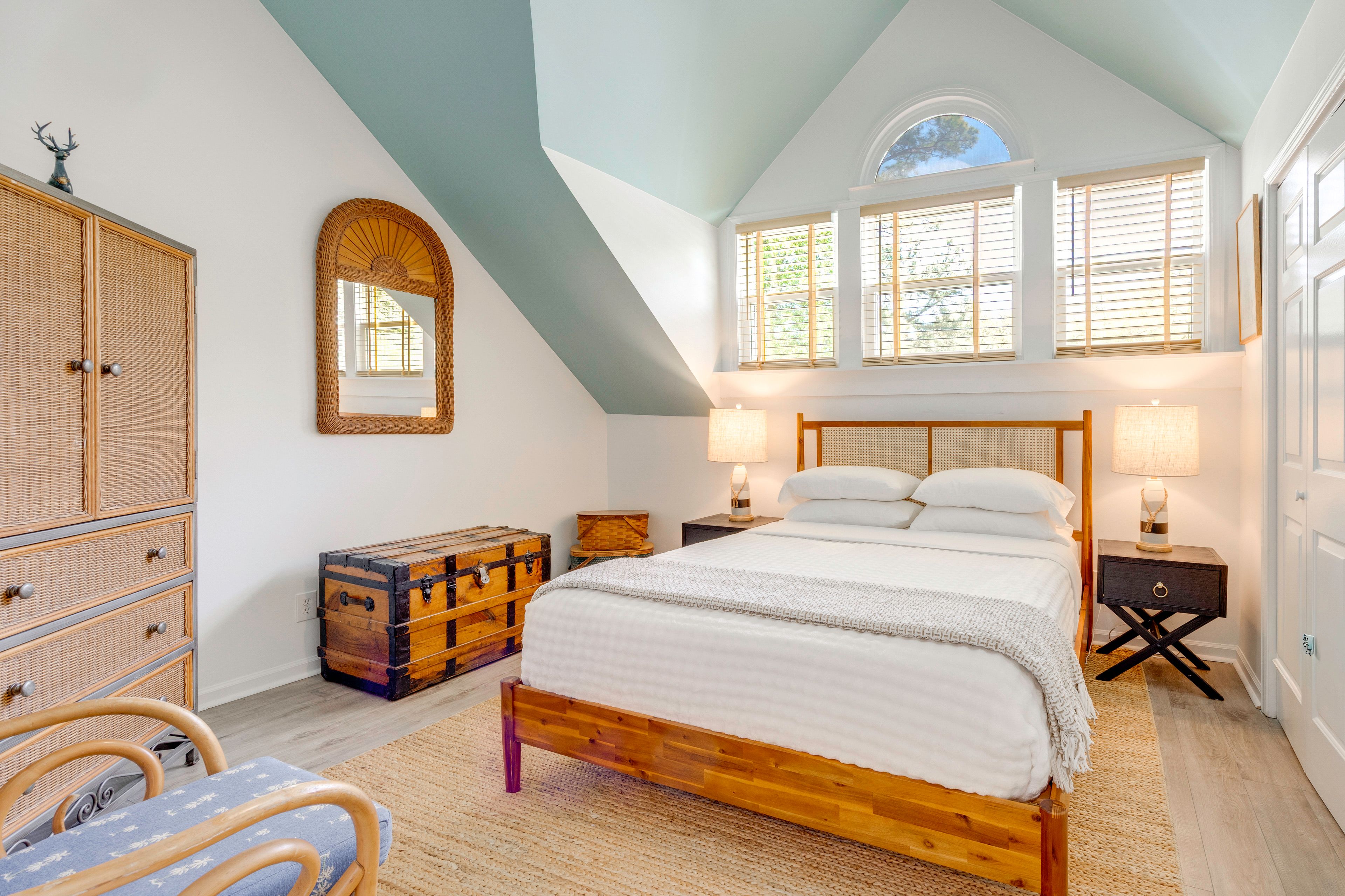 Bedroom 1 | Queen Bed | 2nd Floor