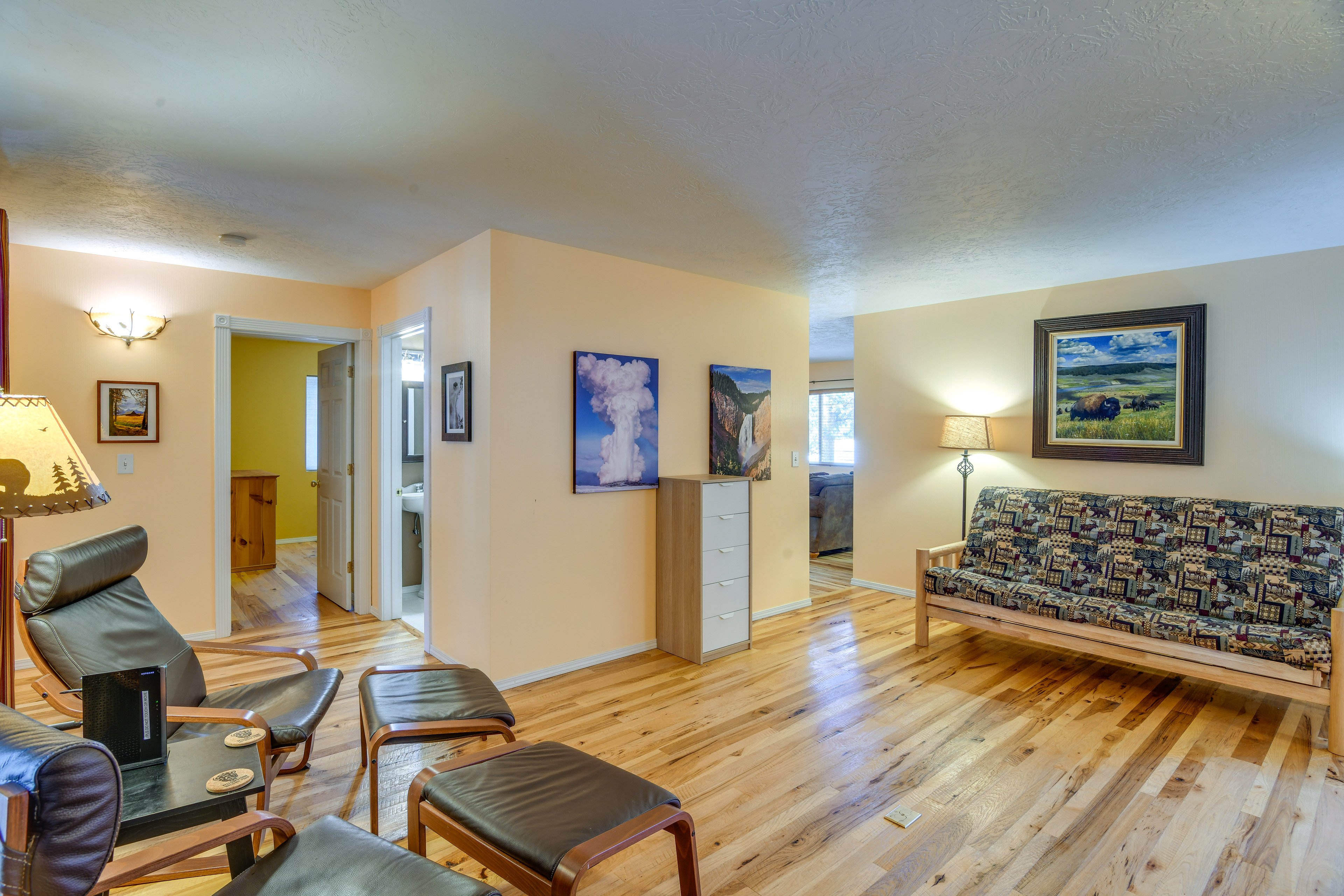 Living Room | Full Futon