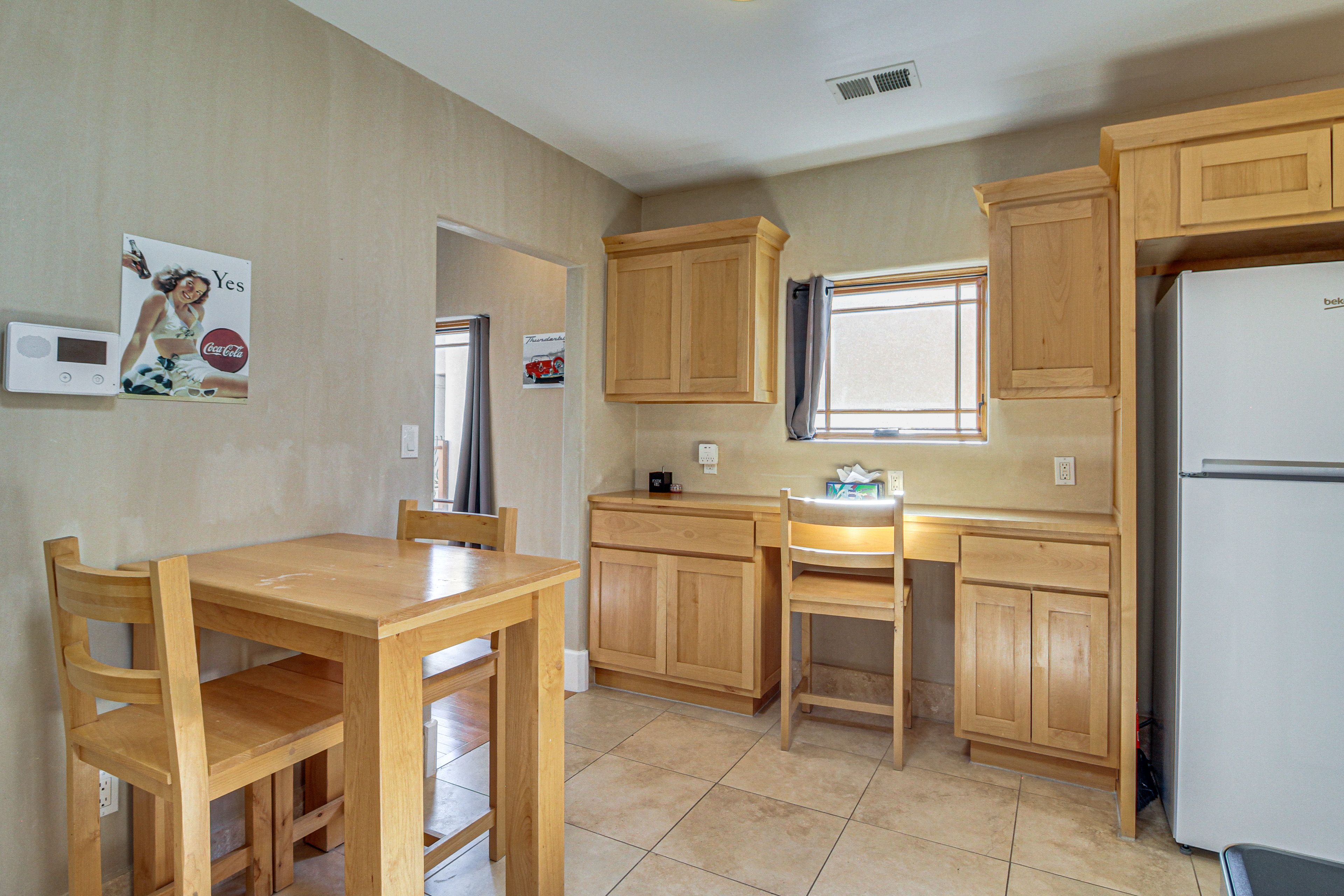 Breakfast Nook | Main Level
