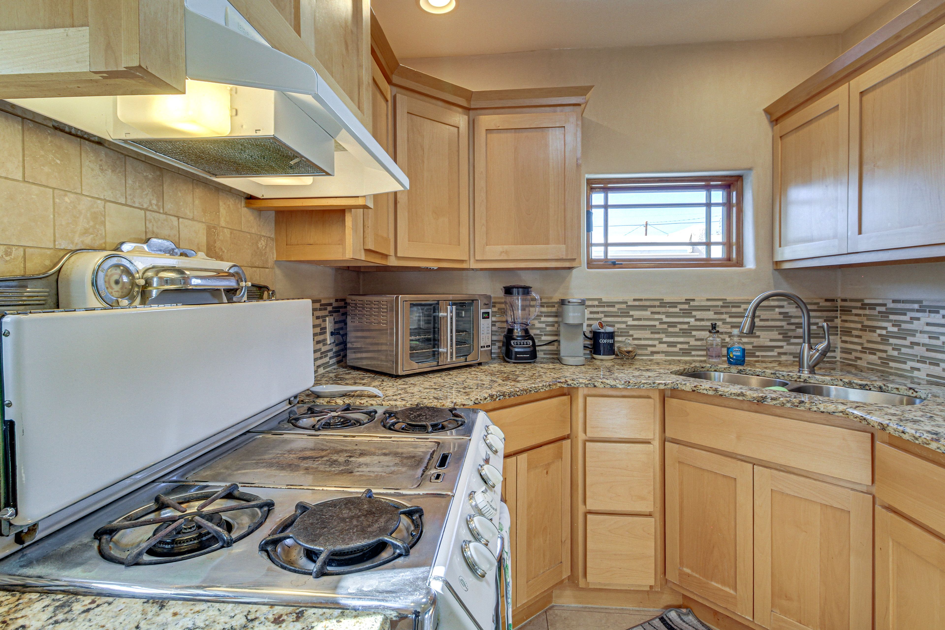 Kitchen | Refrigerator
