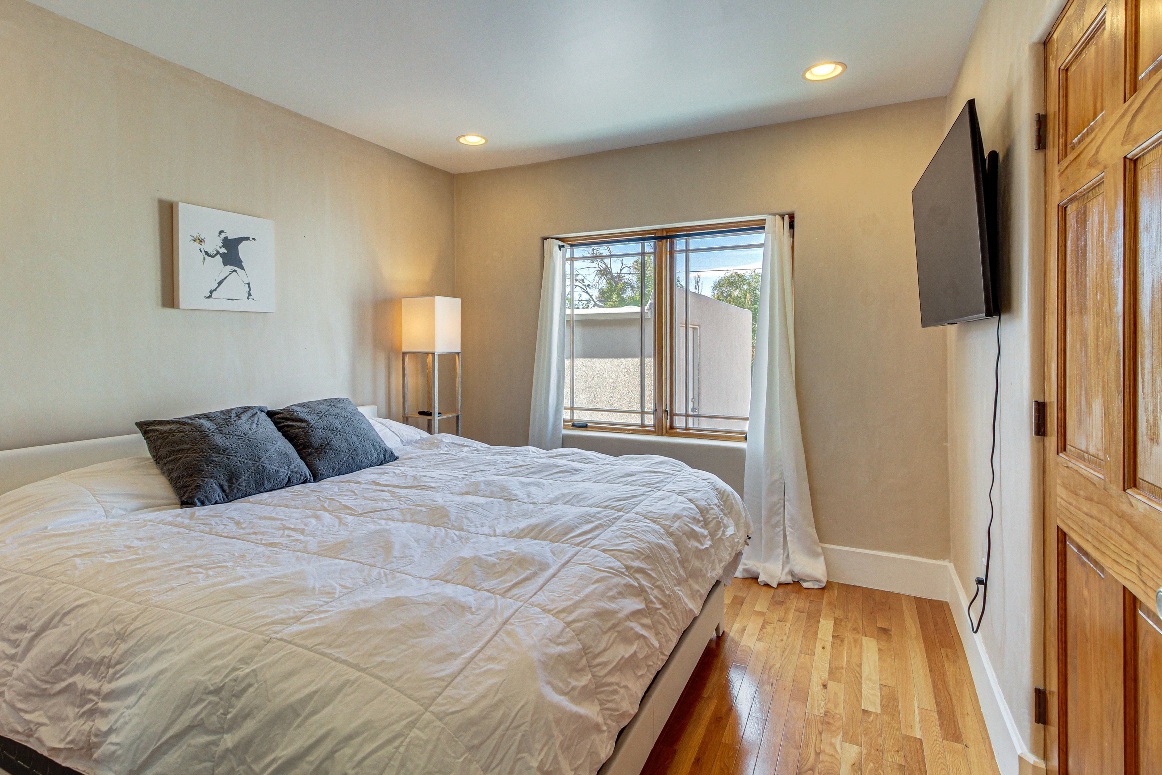 Bedroom 1 | King Bed | Main Level