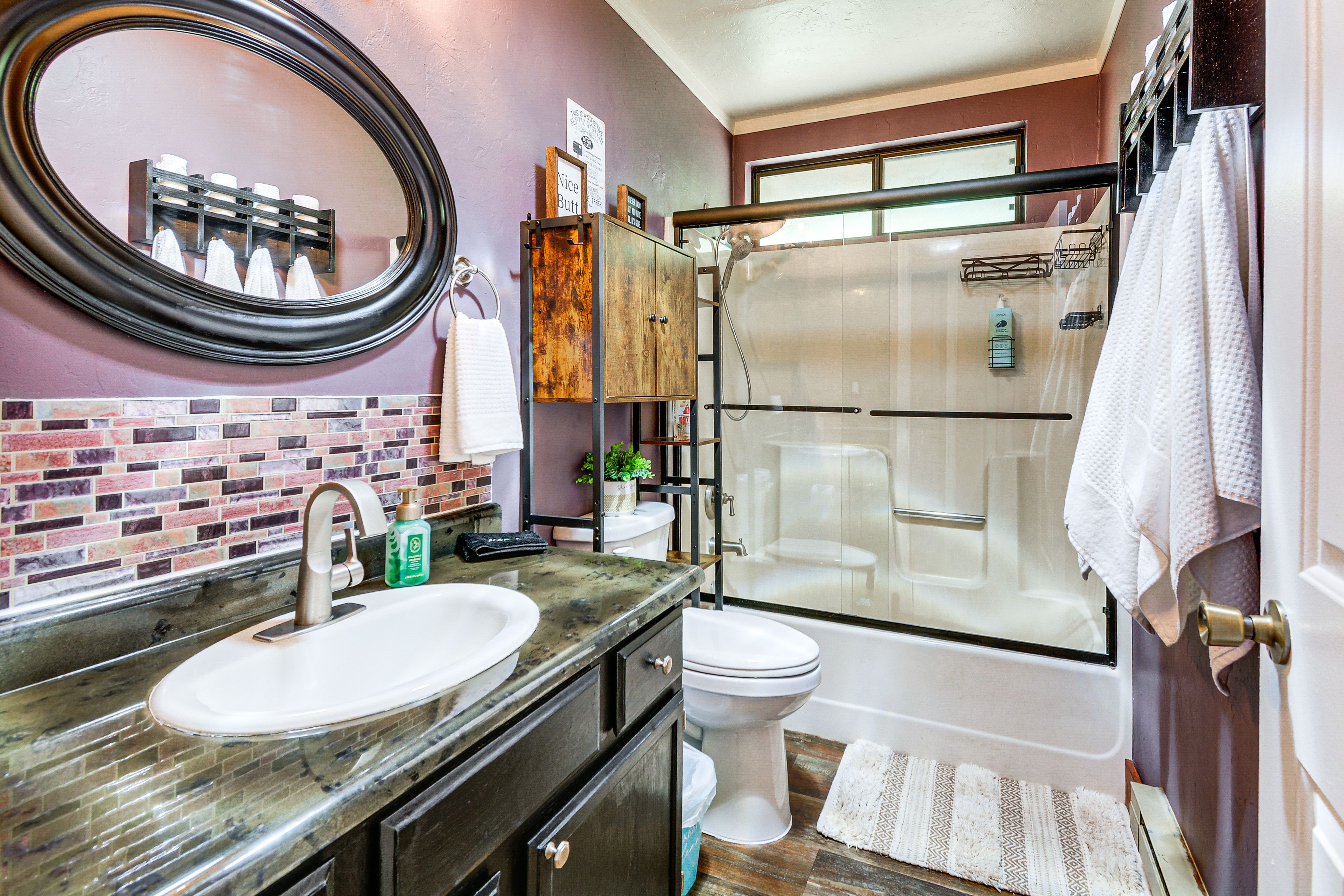 Full Bathroom