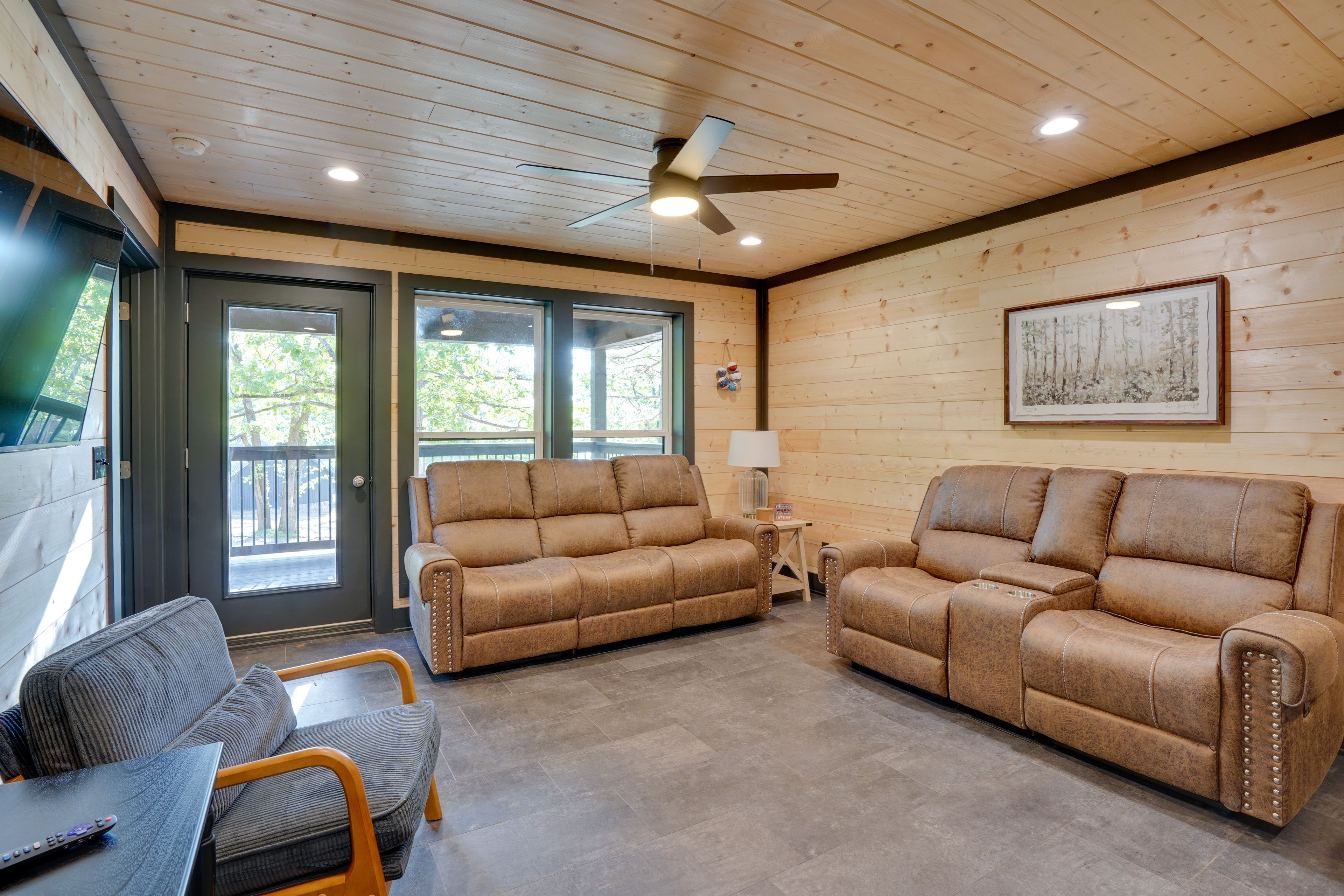 Living Room | Smart TV