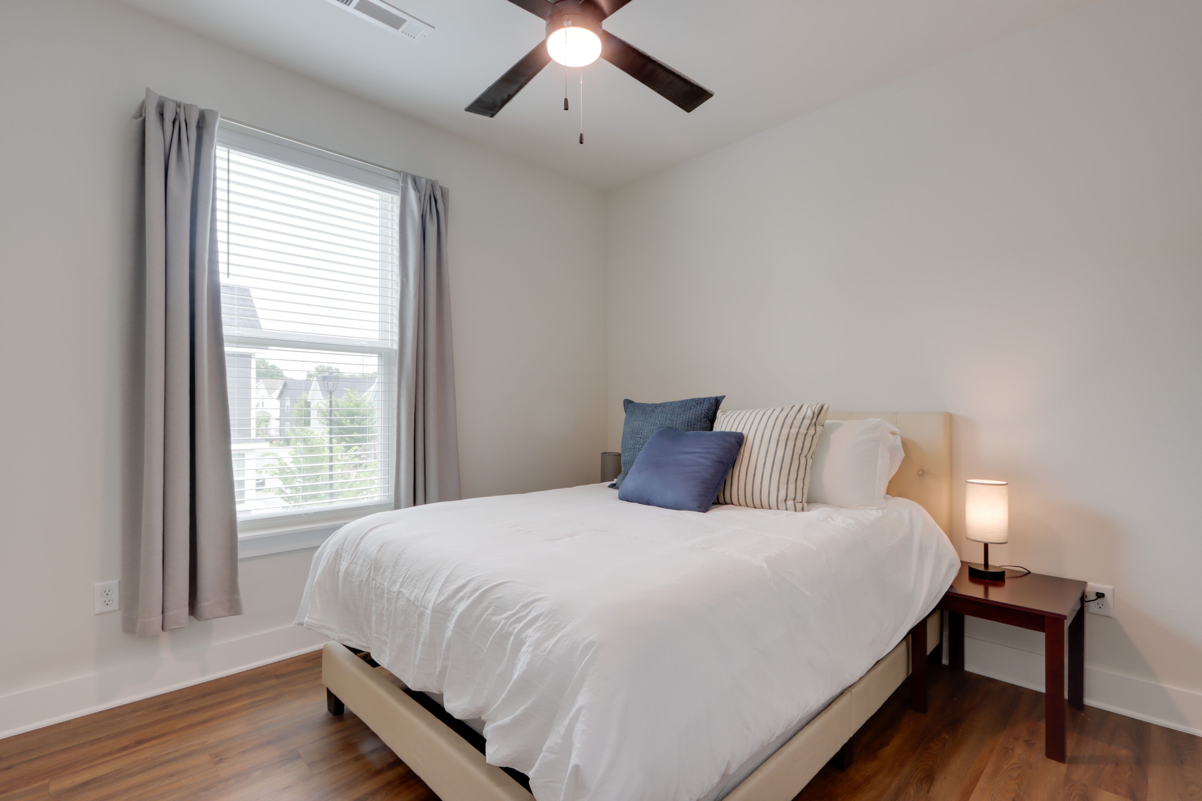 Bedroom 2 | 2nd Floor | Queen Bed
