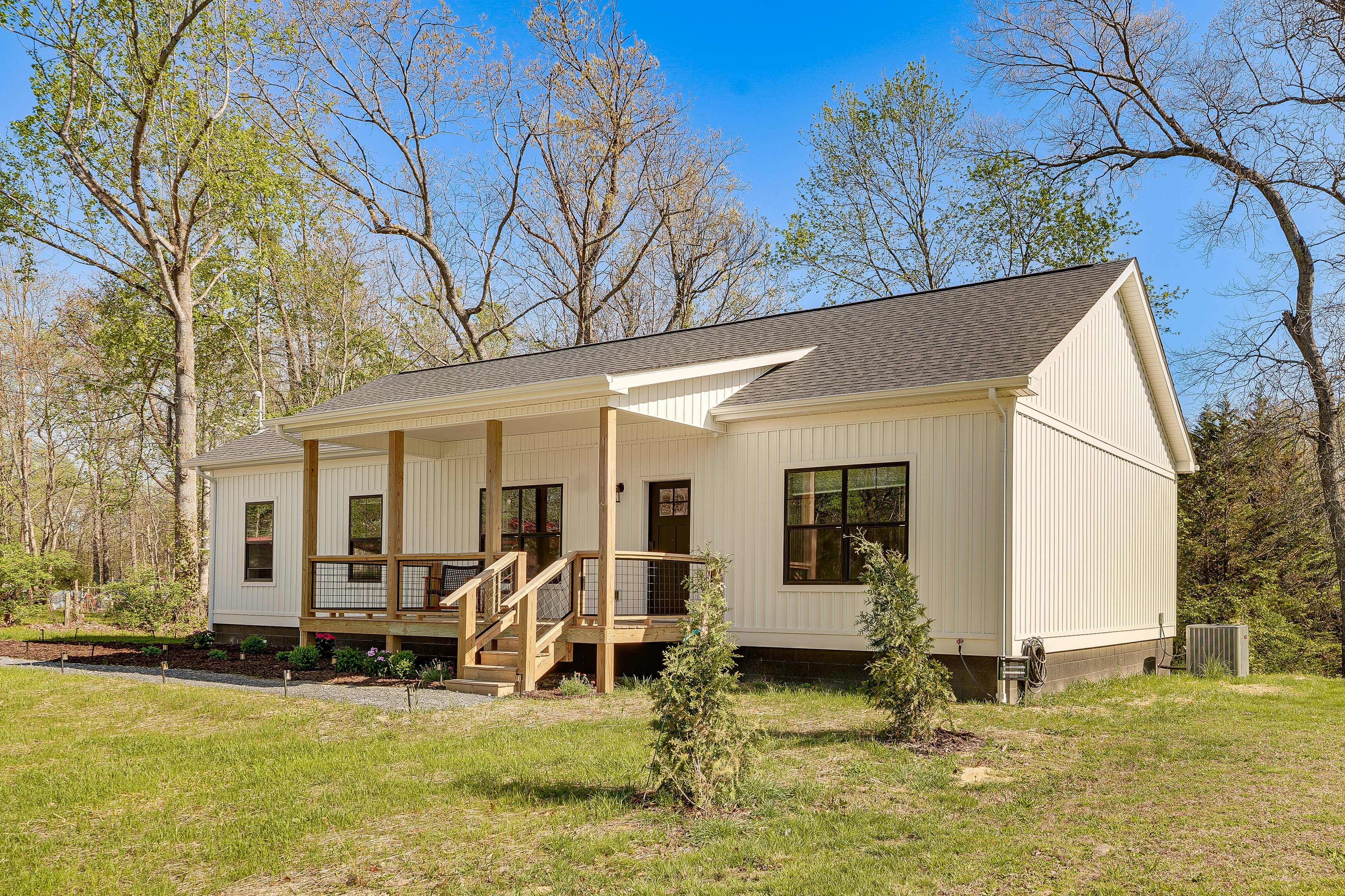 Parking | Driveway (4 Vehicles)