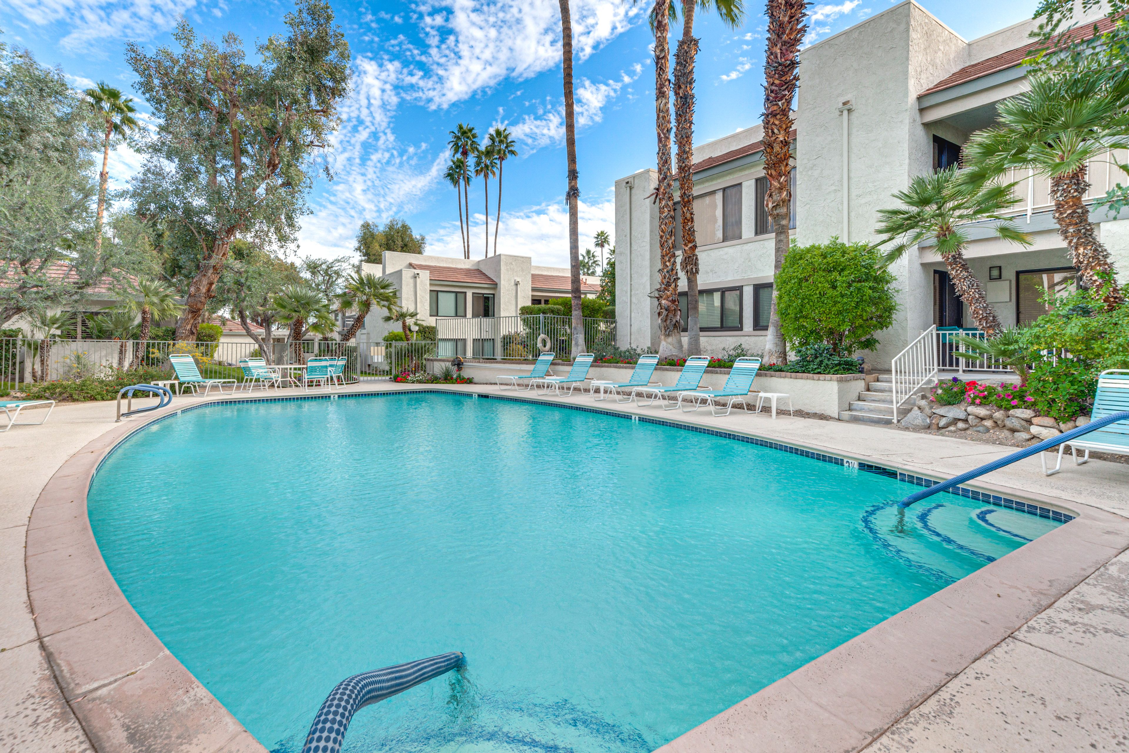 Riviera Gardens | Community Amenities