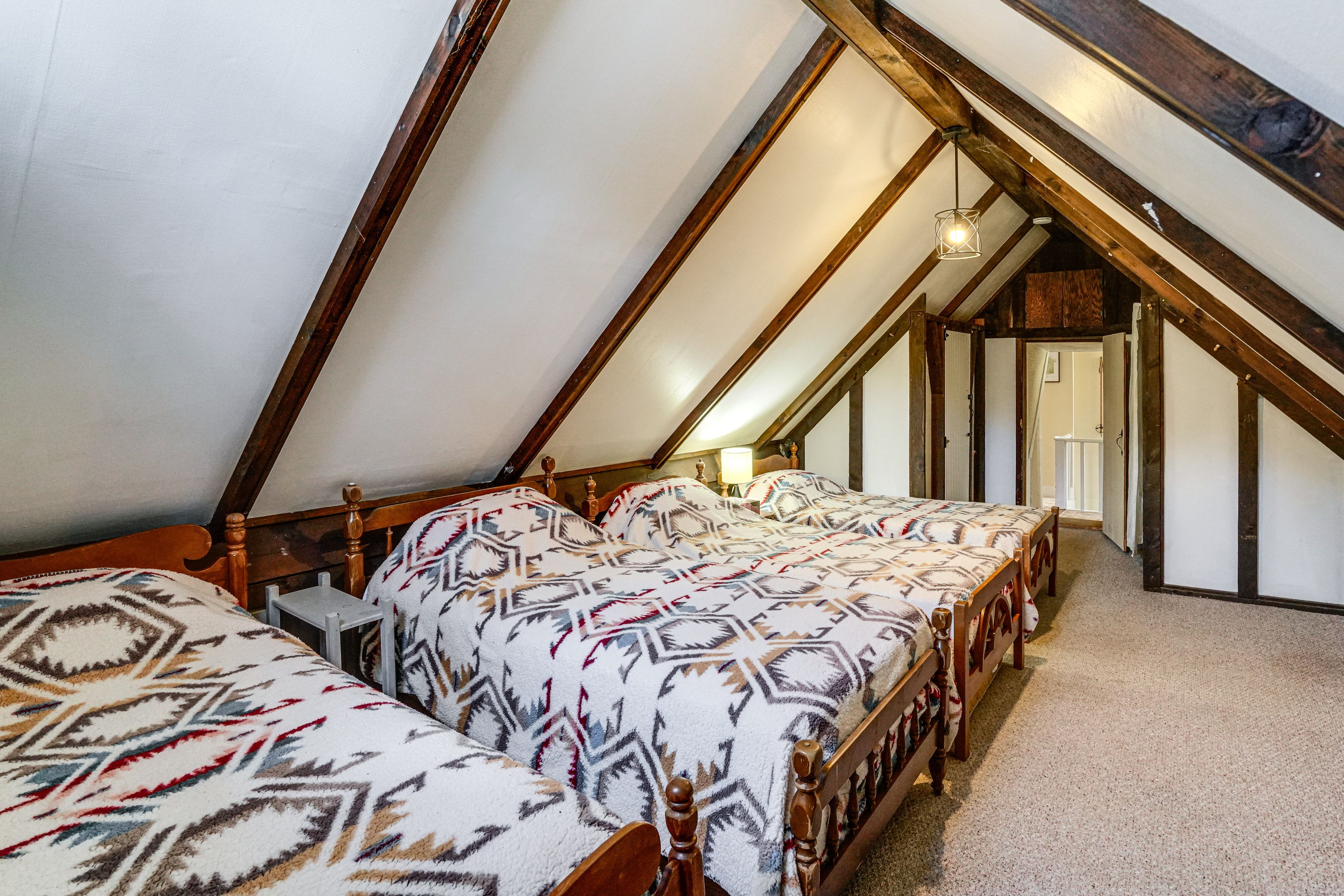 Bedroom 3 | 6 Twin Beds | 2nd Floor