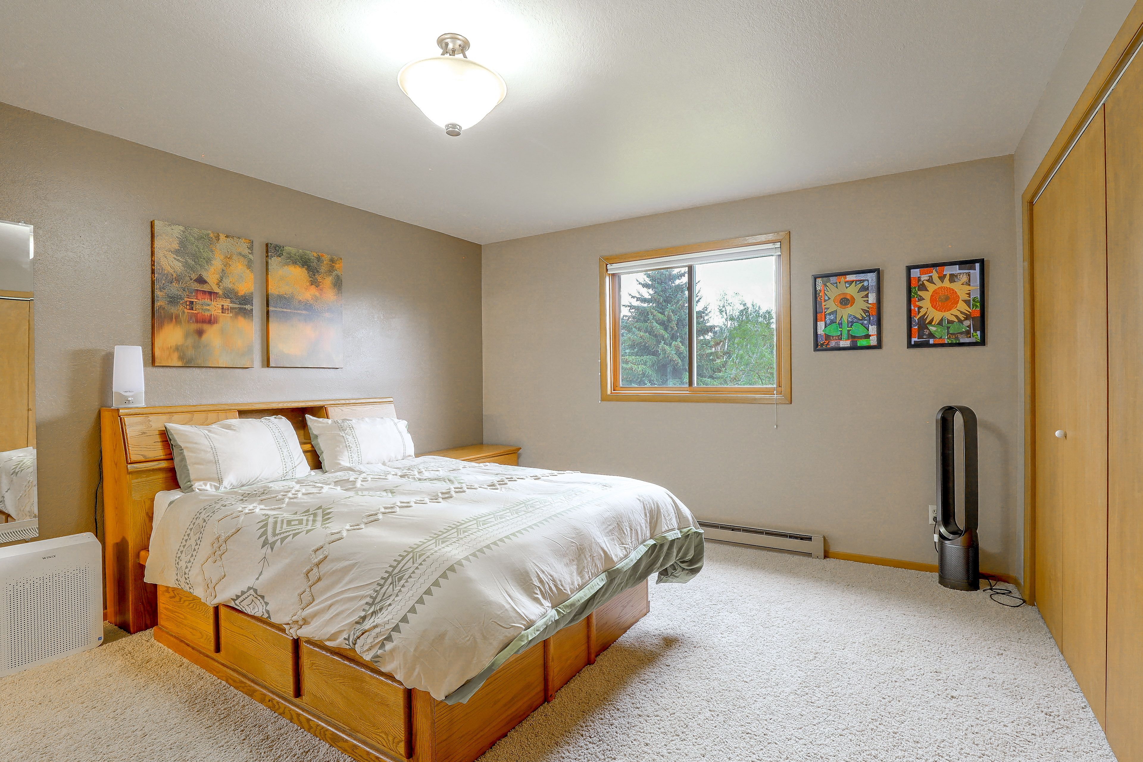 Bedroom 1 | Queen Bed | Upper Level
