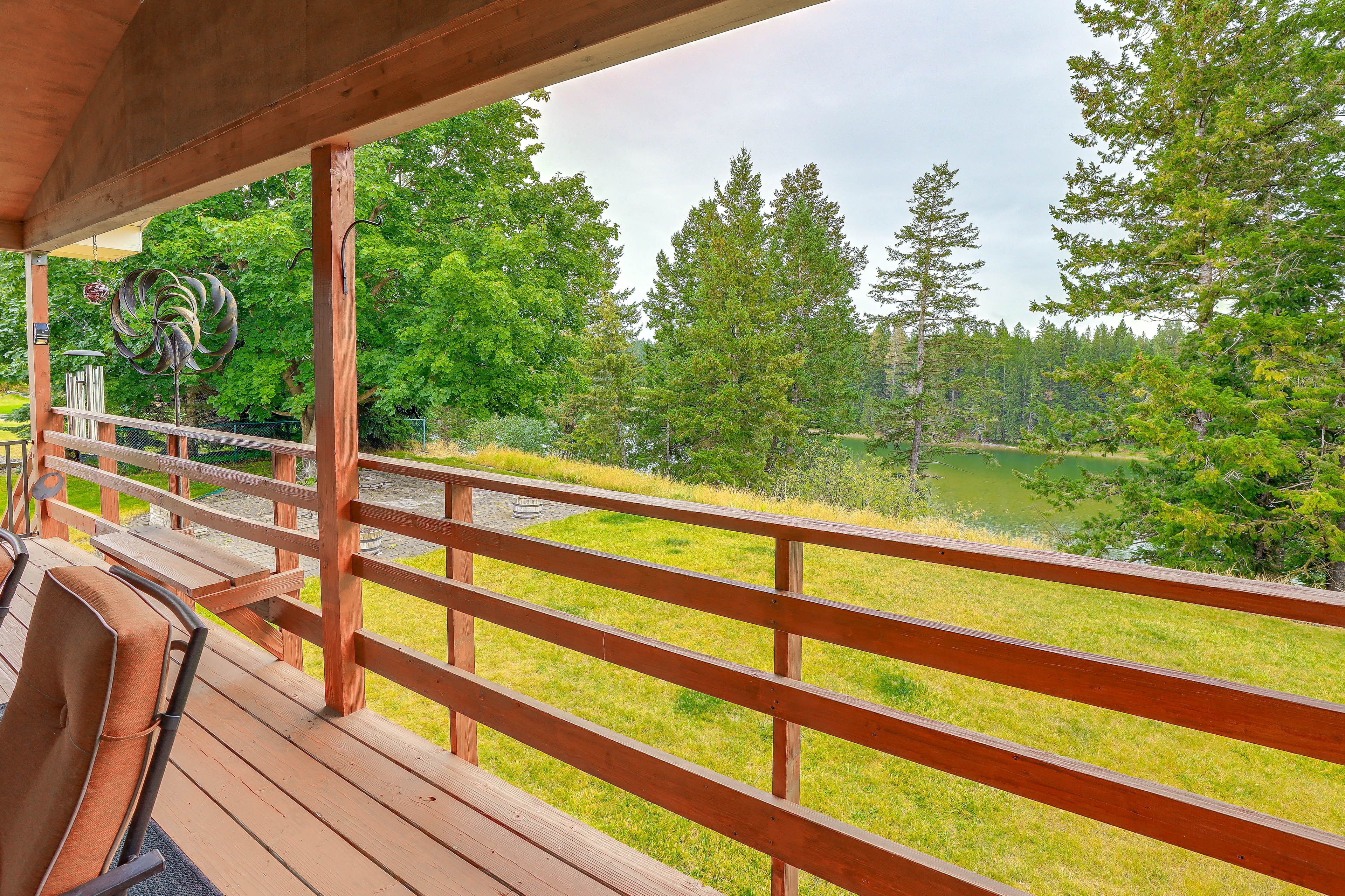 Deck | River Views
