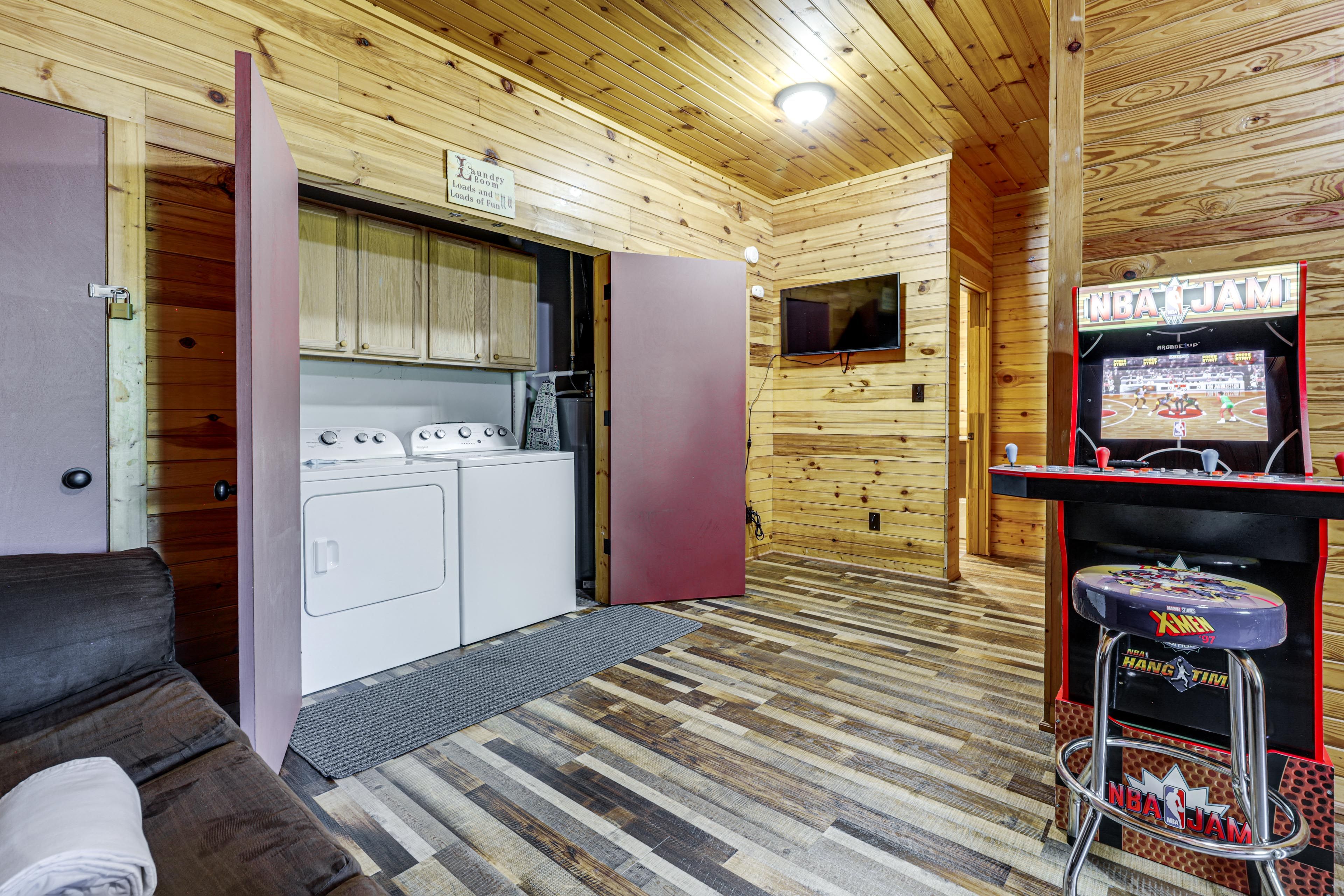 Laundry Closet | Main Cabin