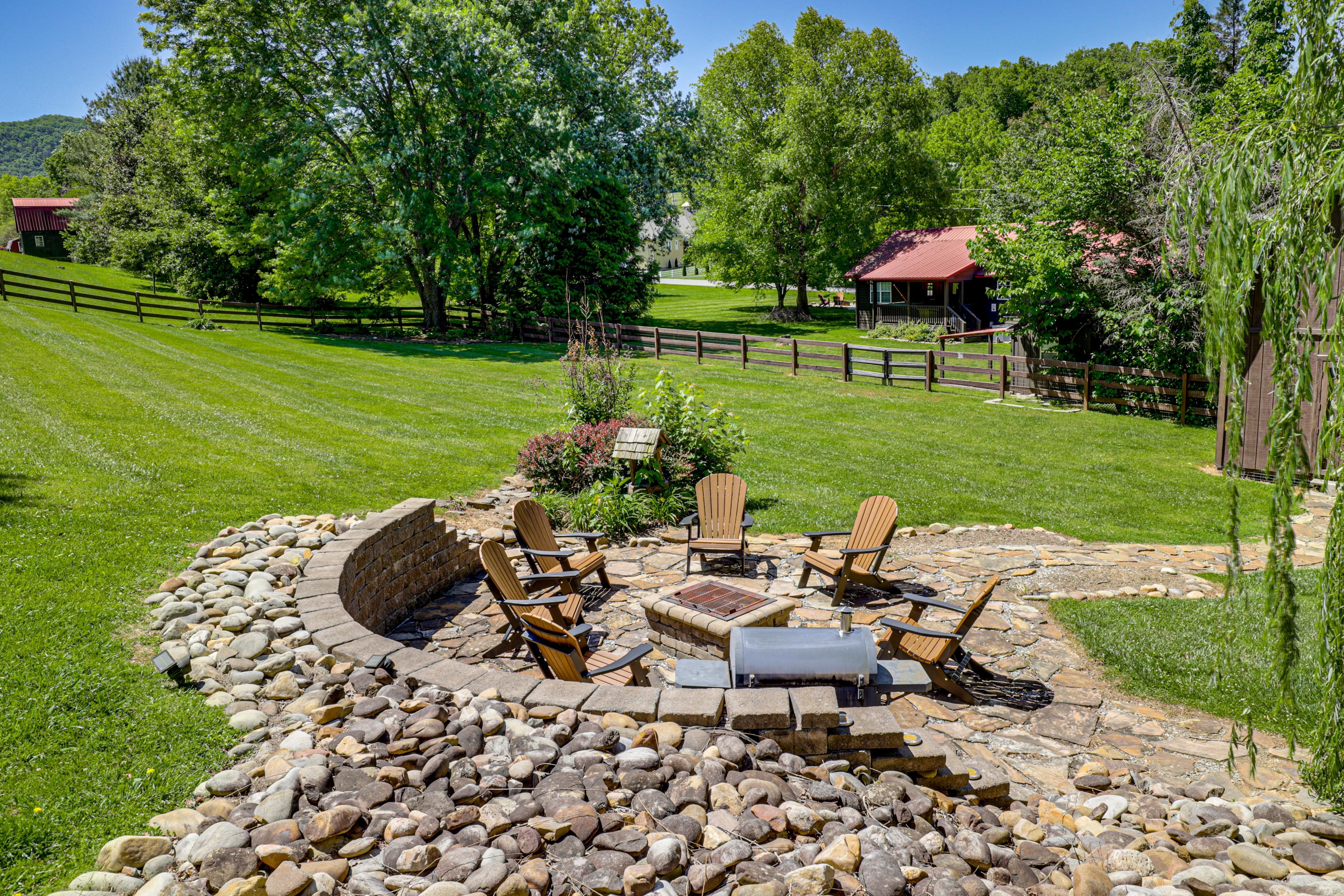 Fire Pit Area | Main Cabin