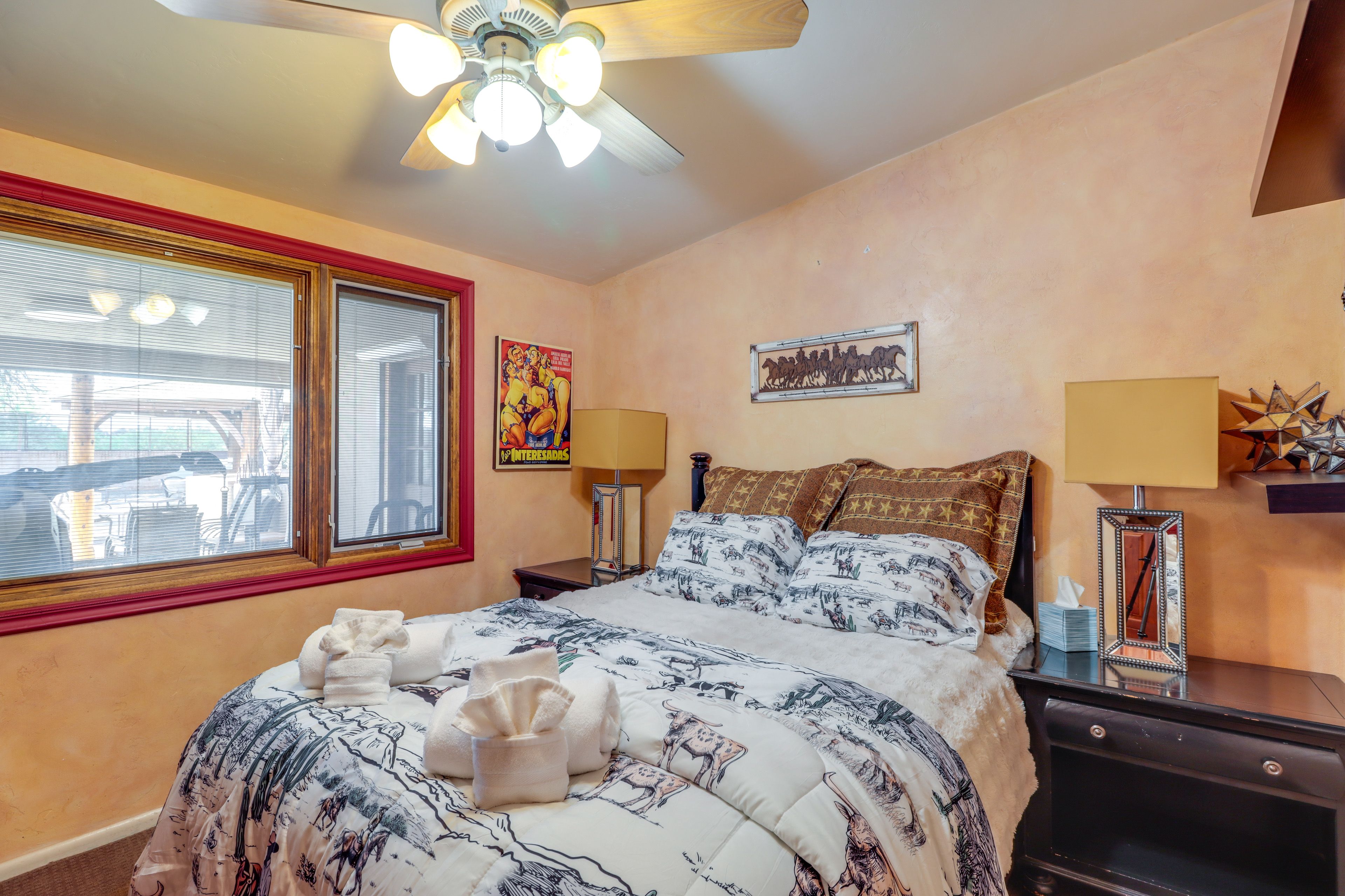 Bedroom 4 | Queen Bed