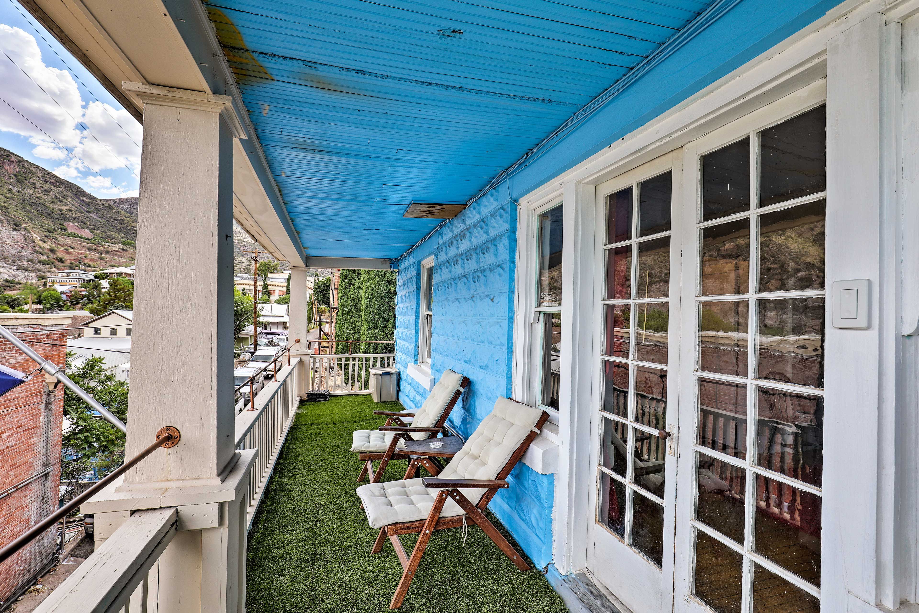 Balcony | St. Valentine Suite