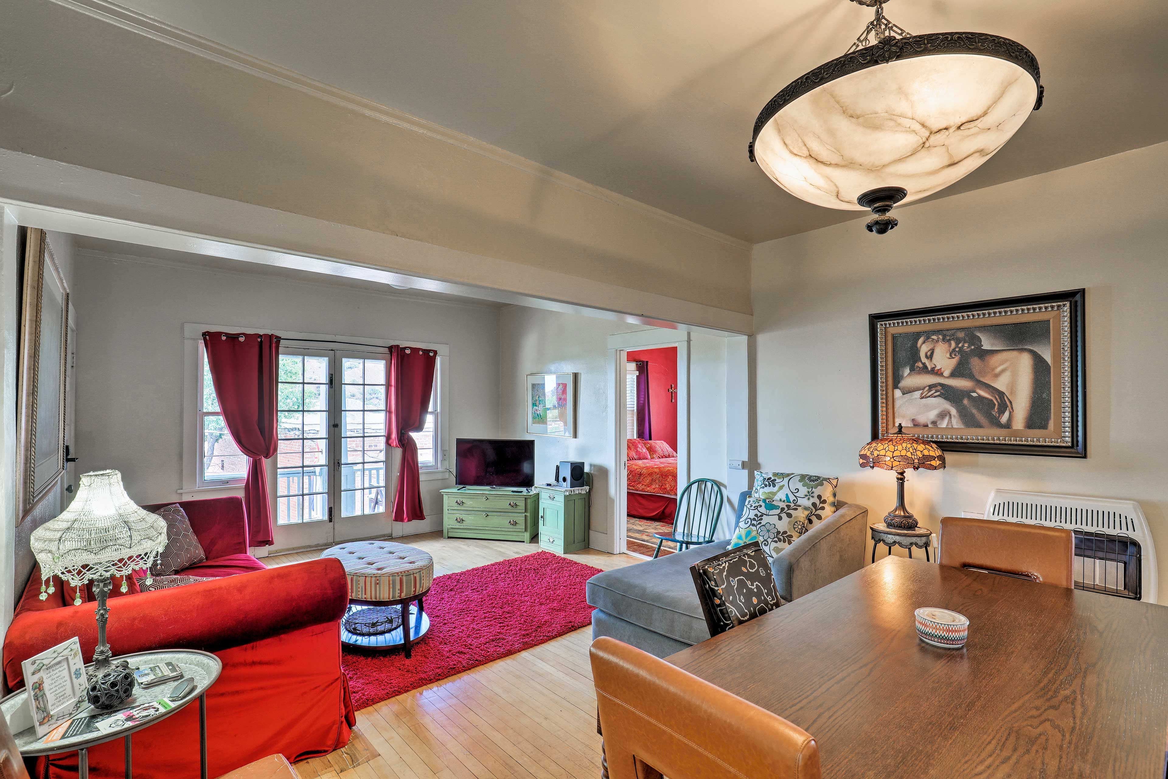 Living & Dining Area | St. Valentine Suite | Upper Level