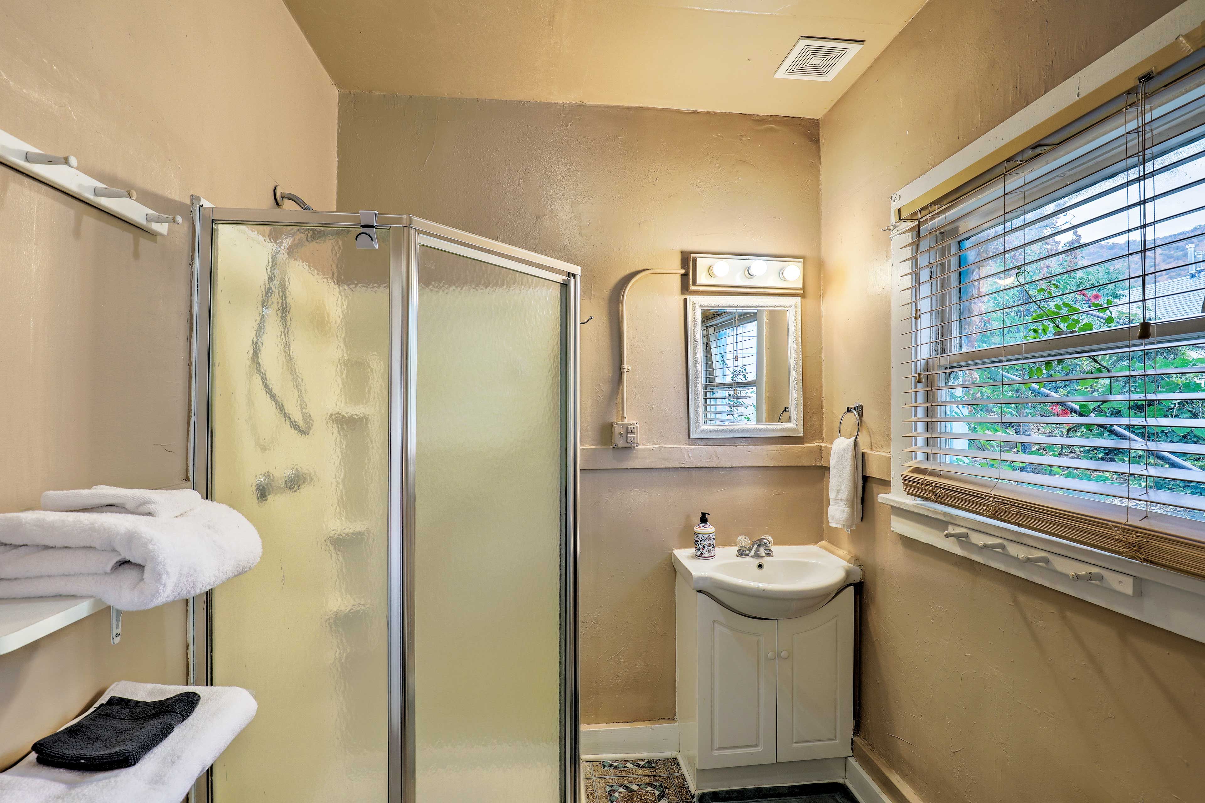 Bathroom | Lower Level