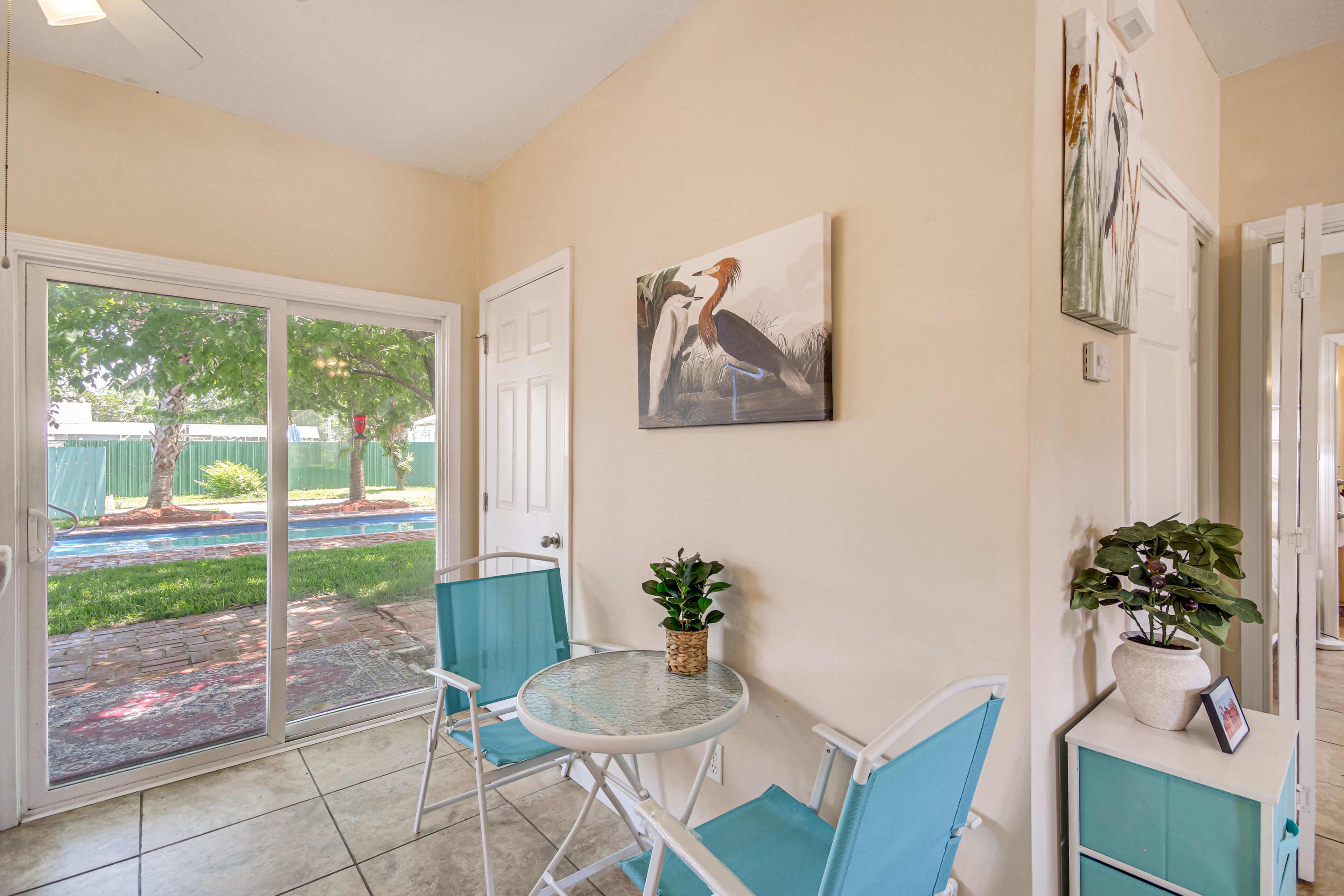 Addt'l Dining Area