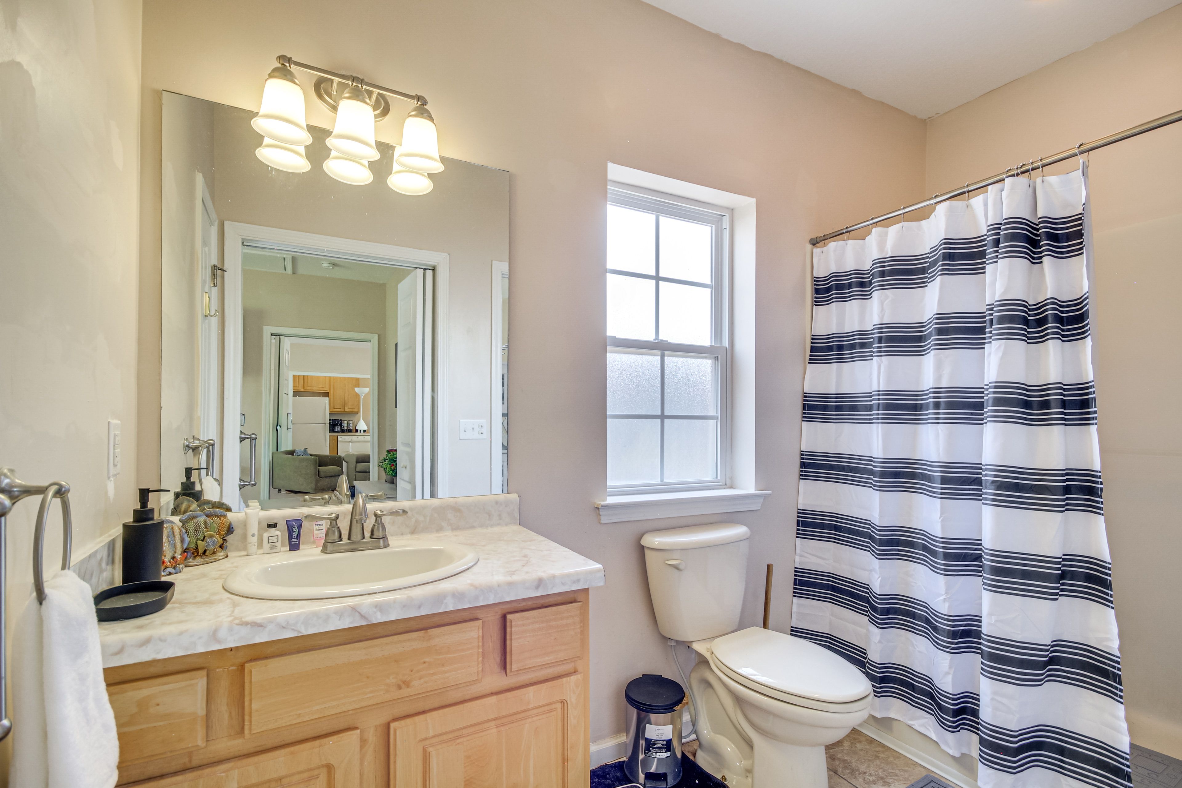 Full Bathroom