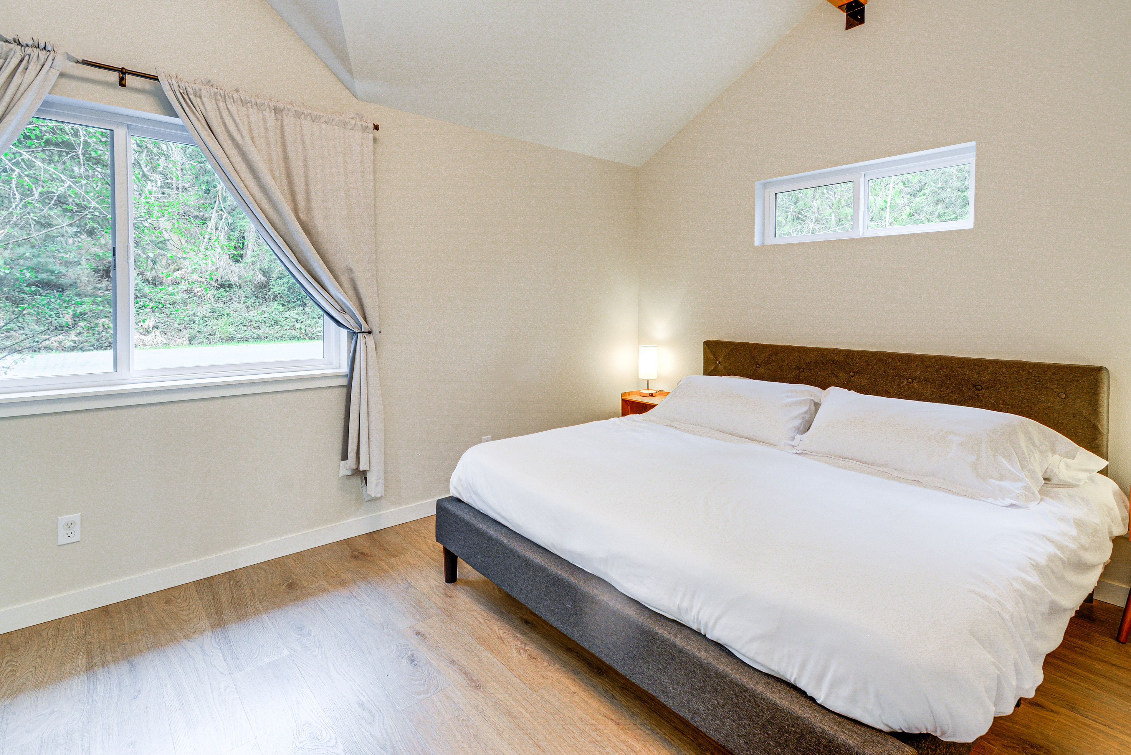 Bedroom 1 | King Bed | 2nd Floor