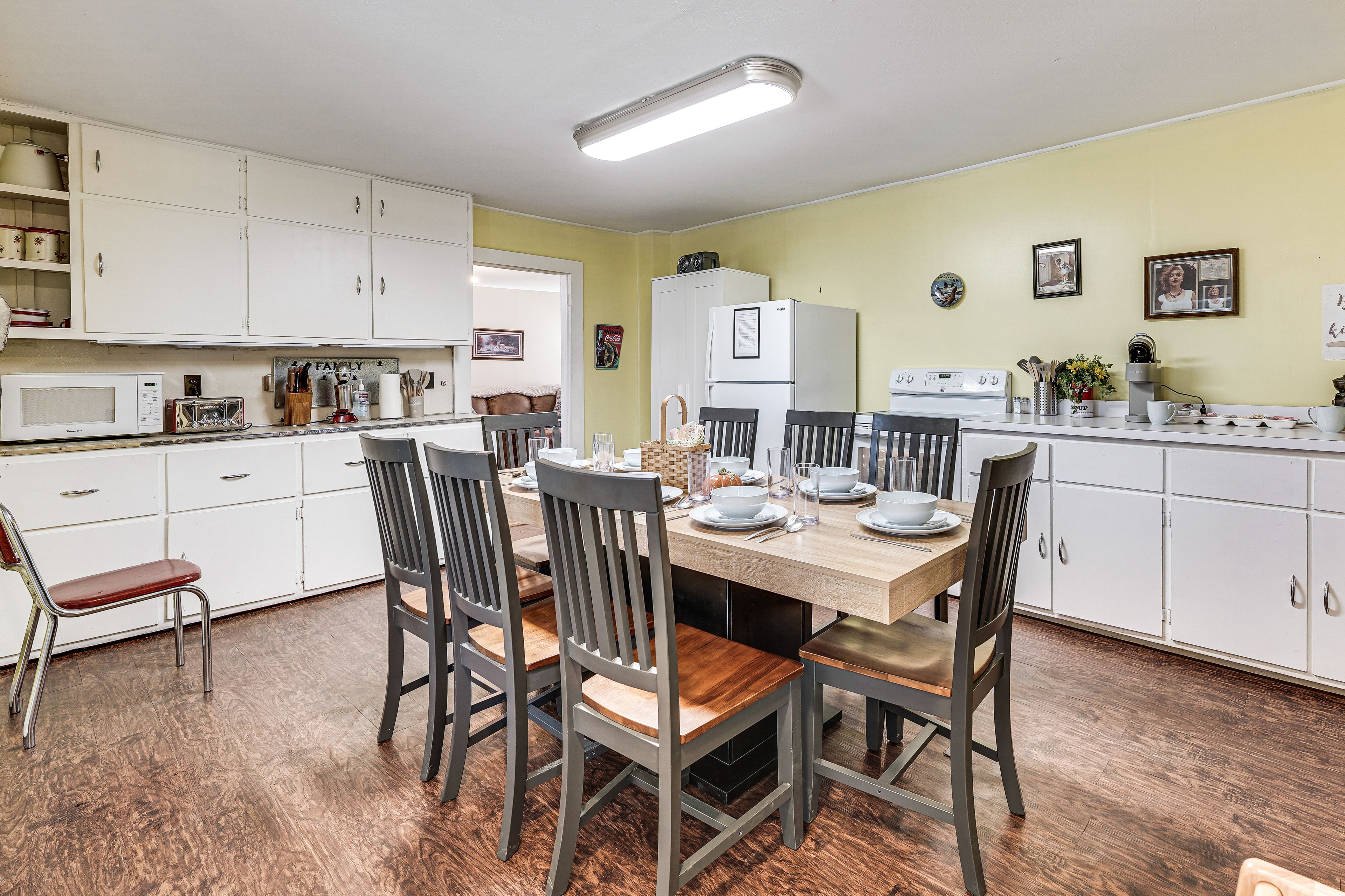 Unit 1 | Kitchen/Dining