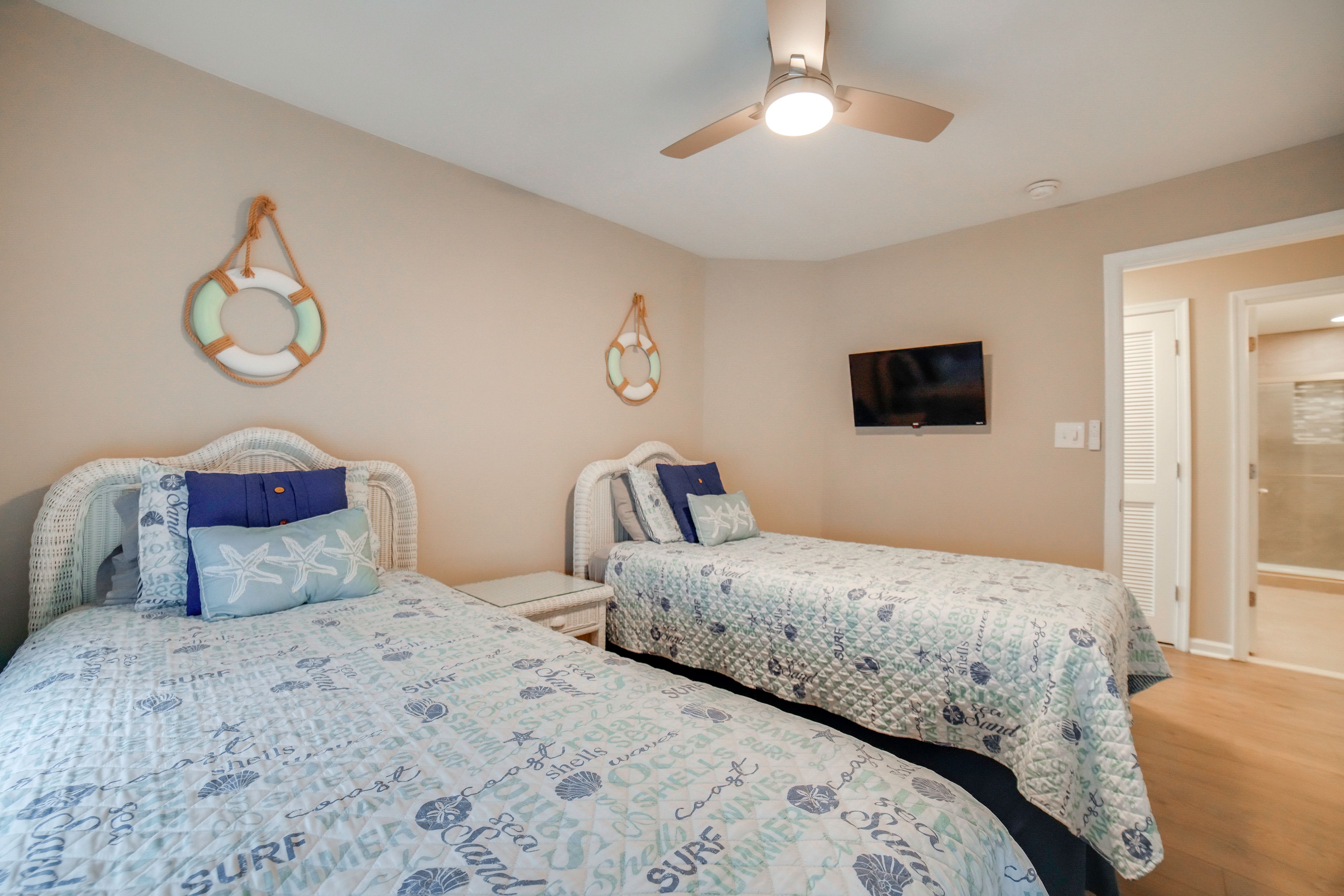 Bedroom 4 | 2 Twin Beds