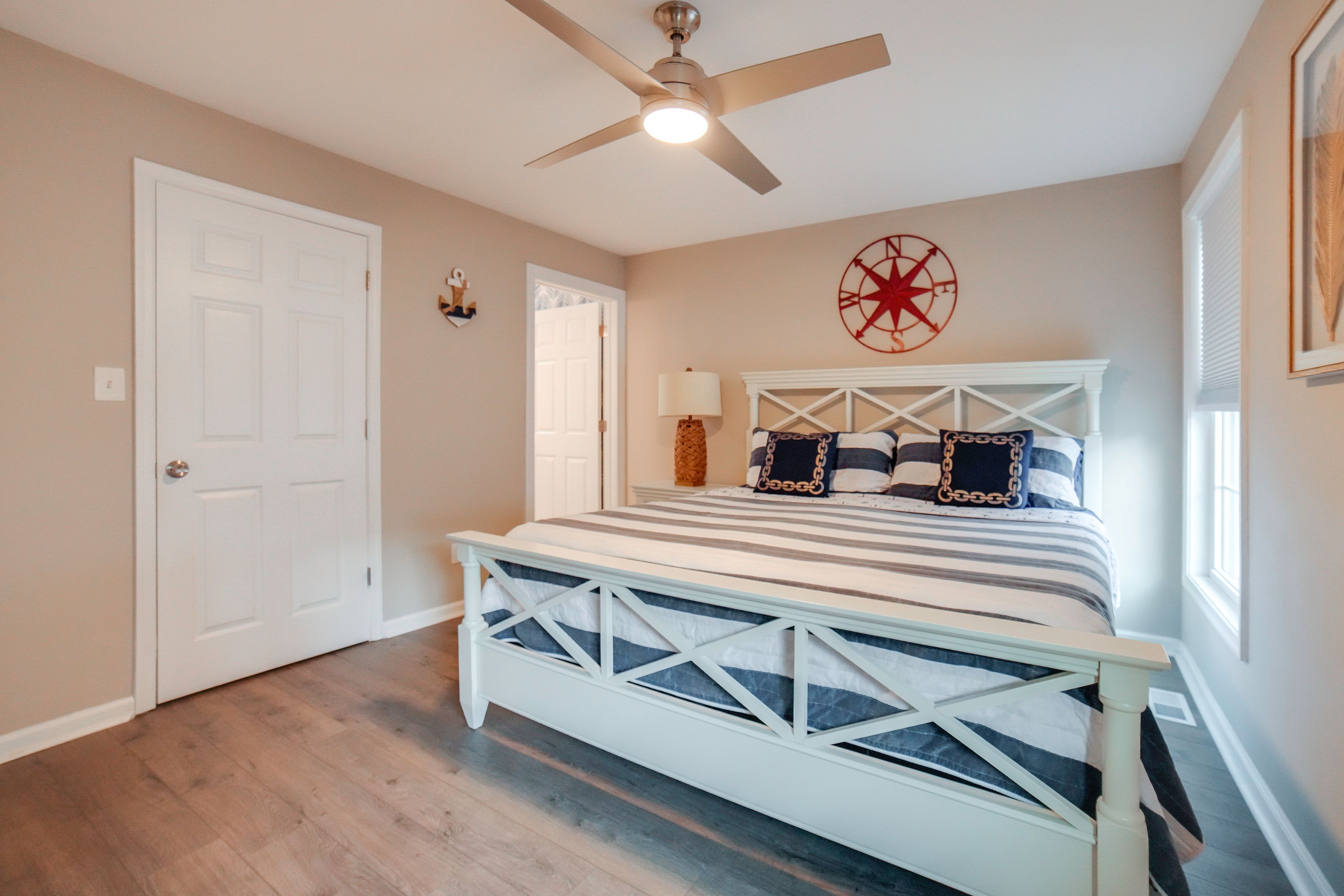 Bedroom 1 | King Bed